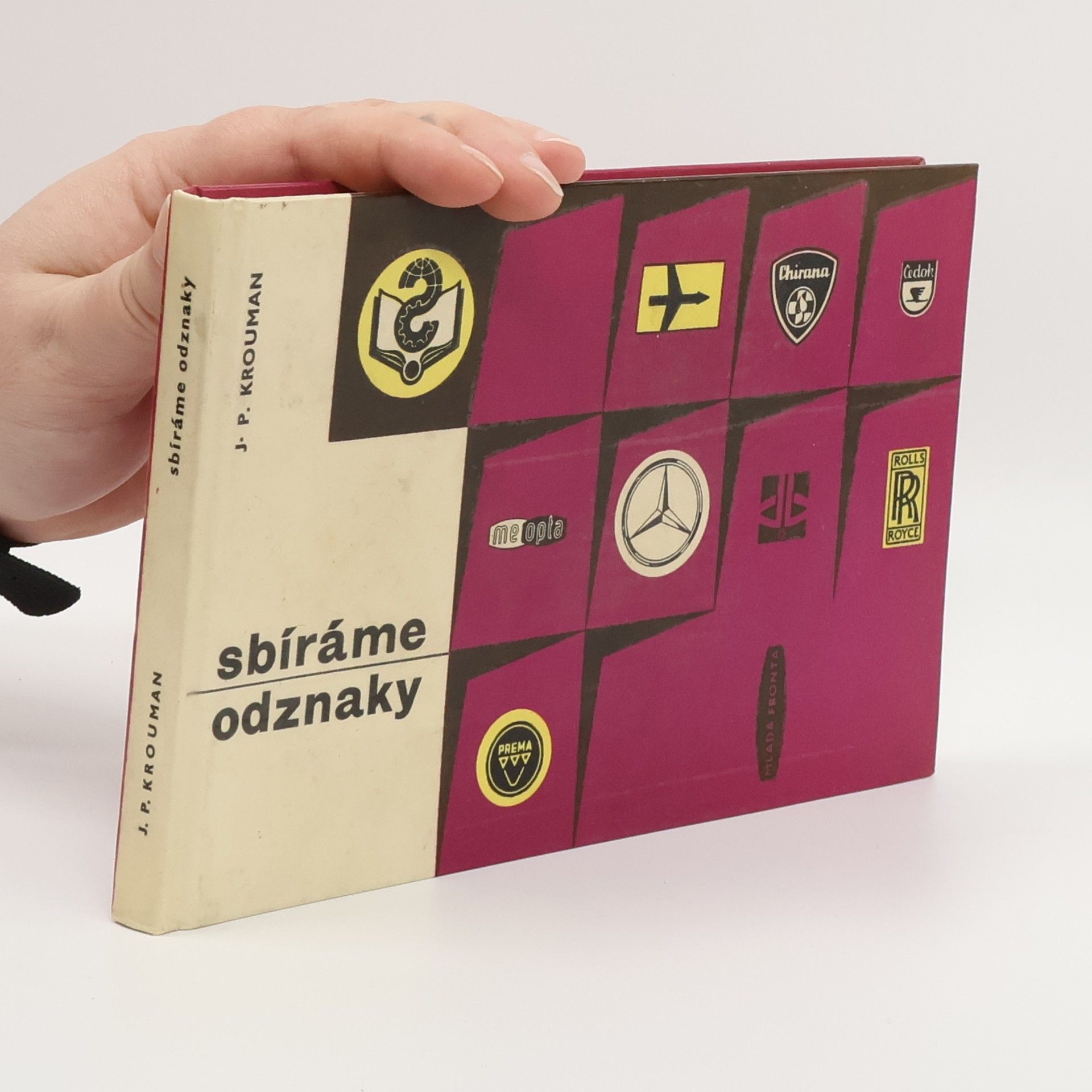 Josef Pavel Krouman Sbíráme odznaky