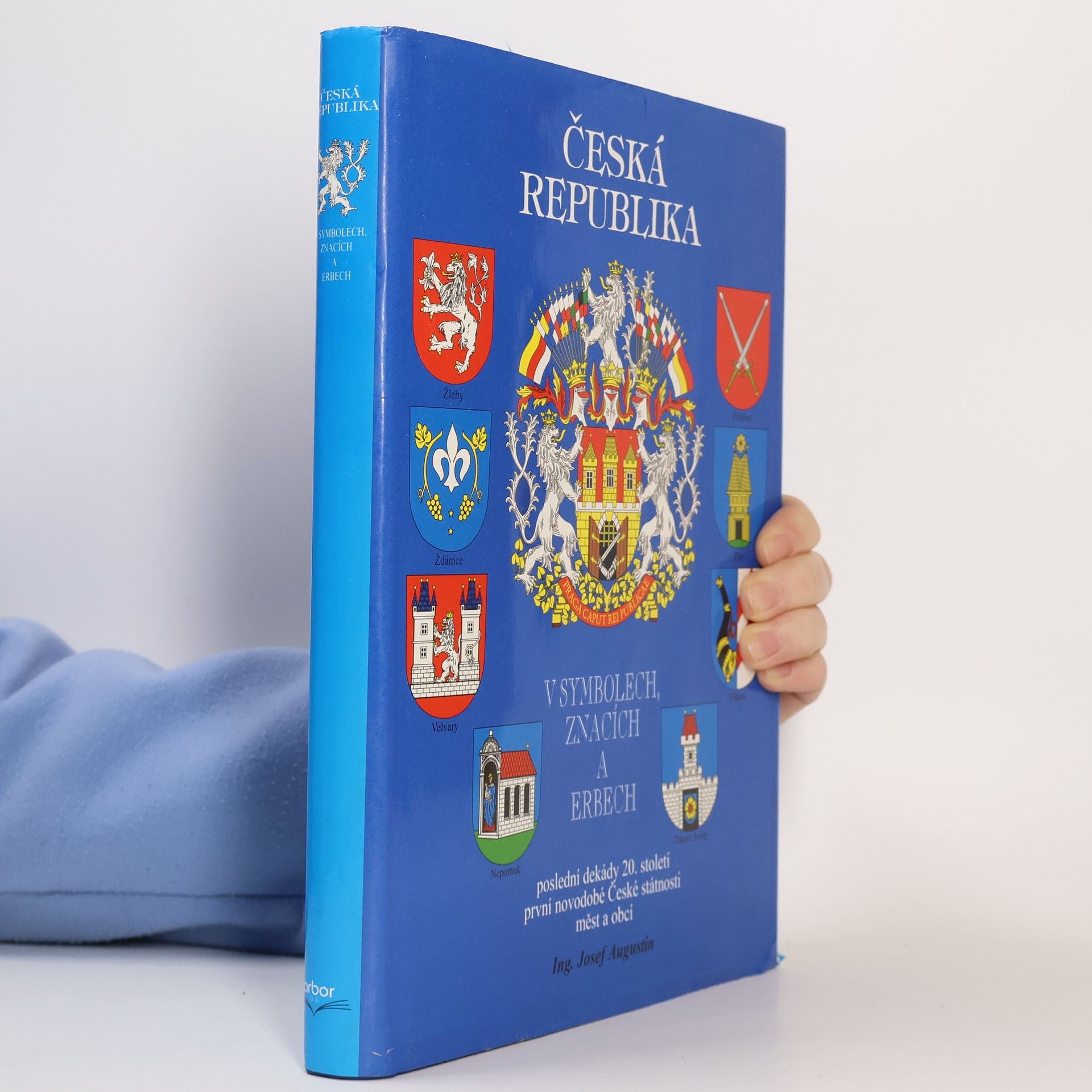 Josef Augustin Česká republika ve znacích, symbolech a erbech