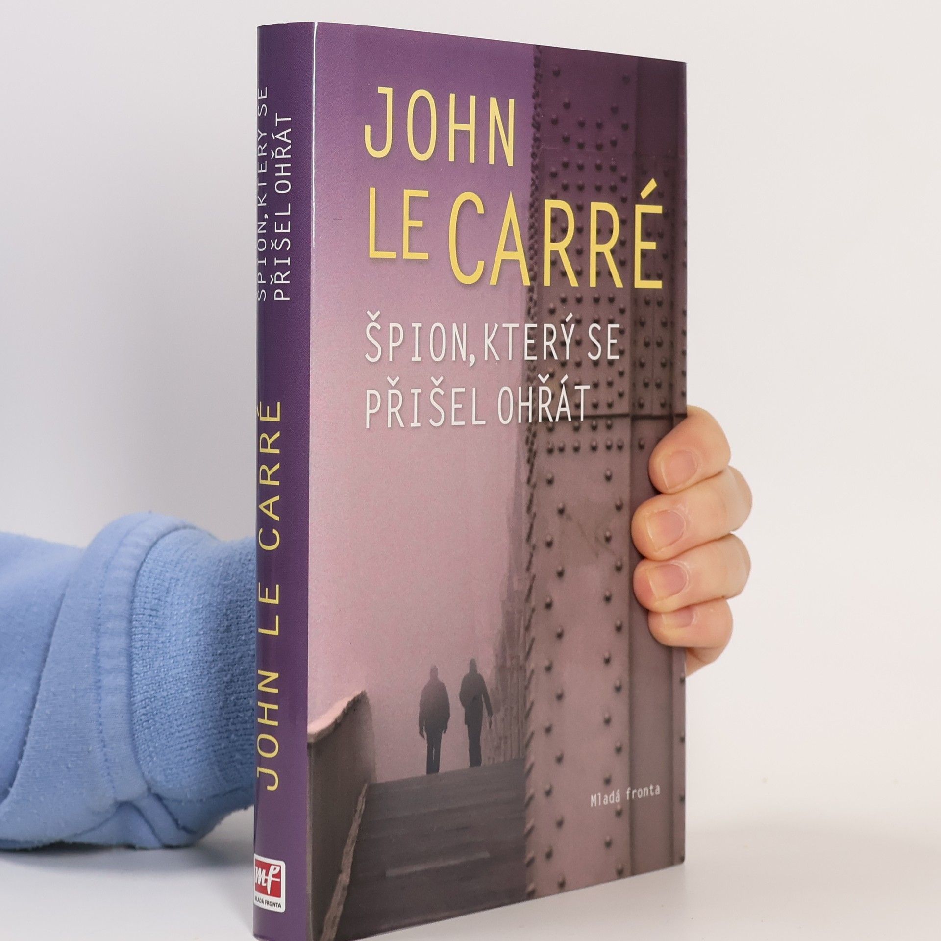 John le Carré Špion, který se přišel ohřát