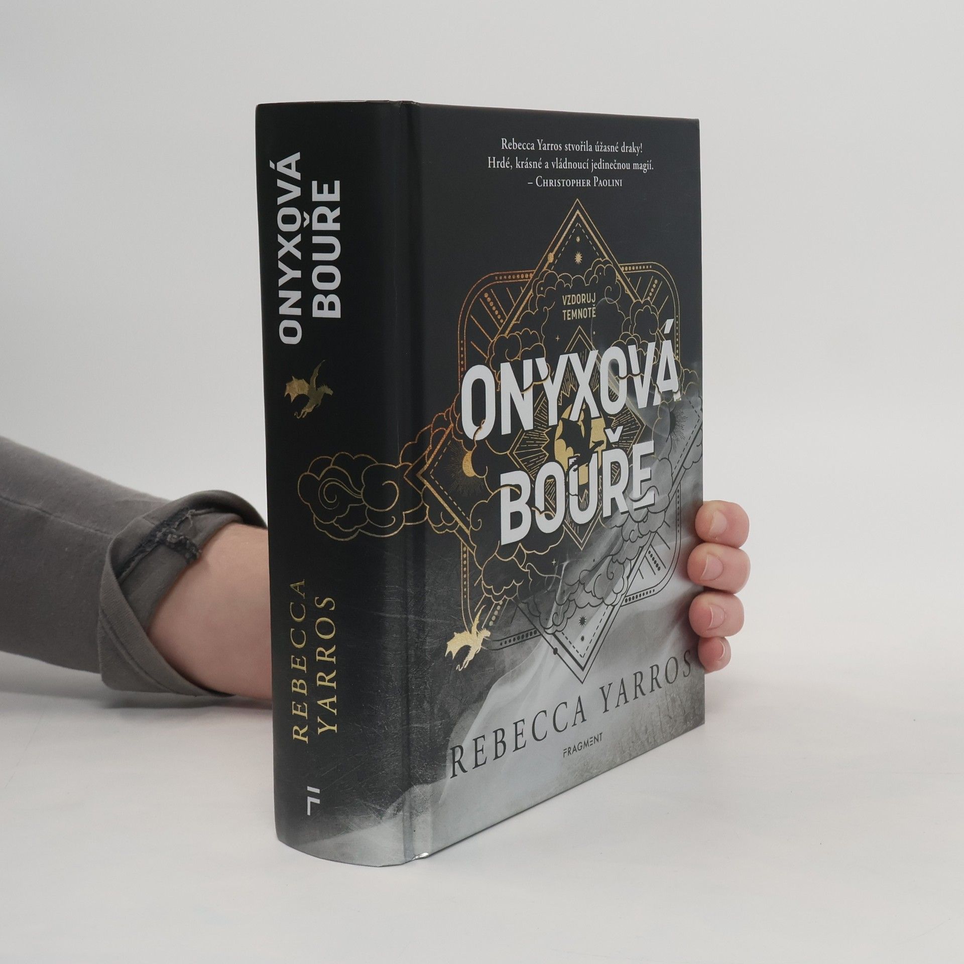 Rebecca Yarros Onyxová bouře