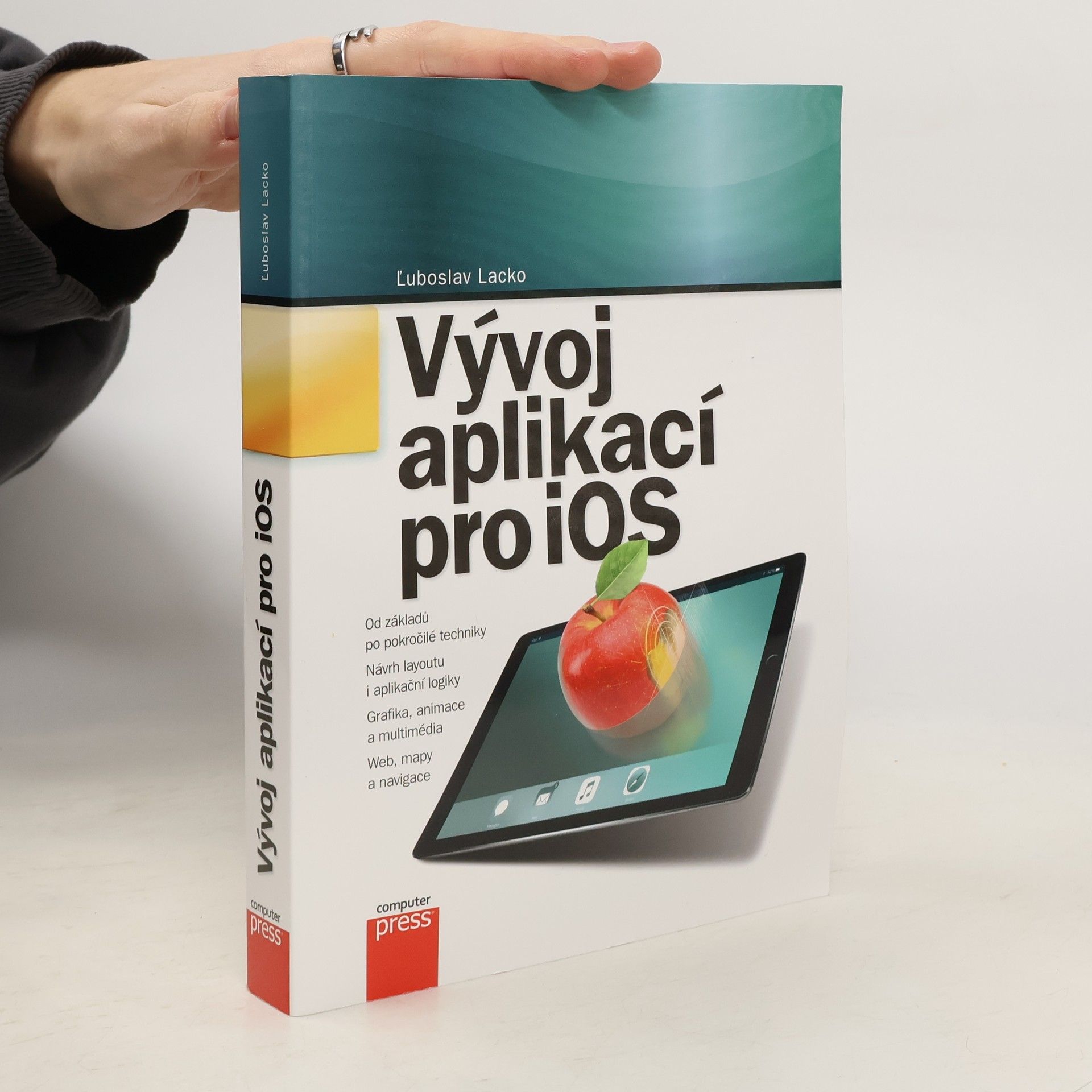Ľuboslav Lacko Vývoj aplikací pro iOS