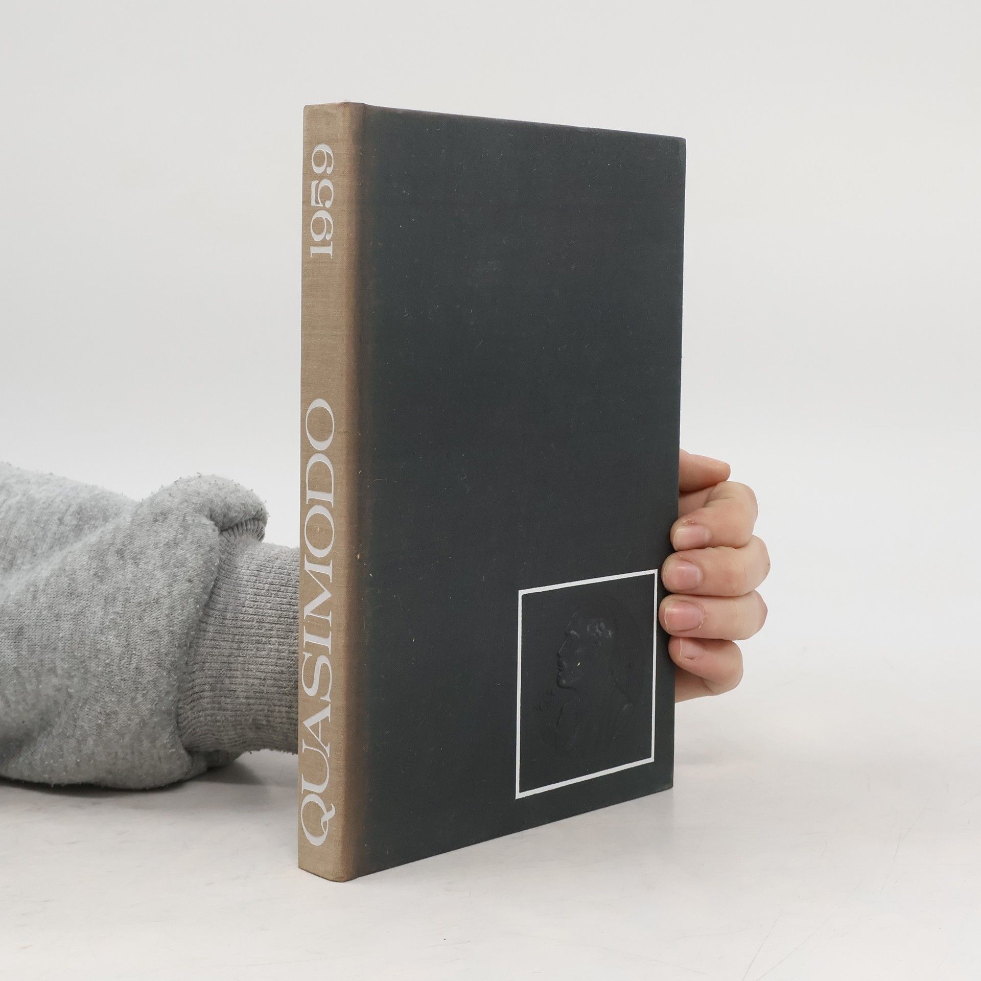 Salvatore Quasimodo Ponorený hoboj