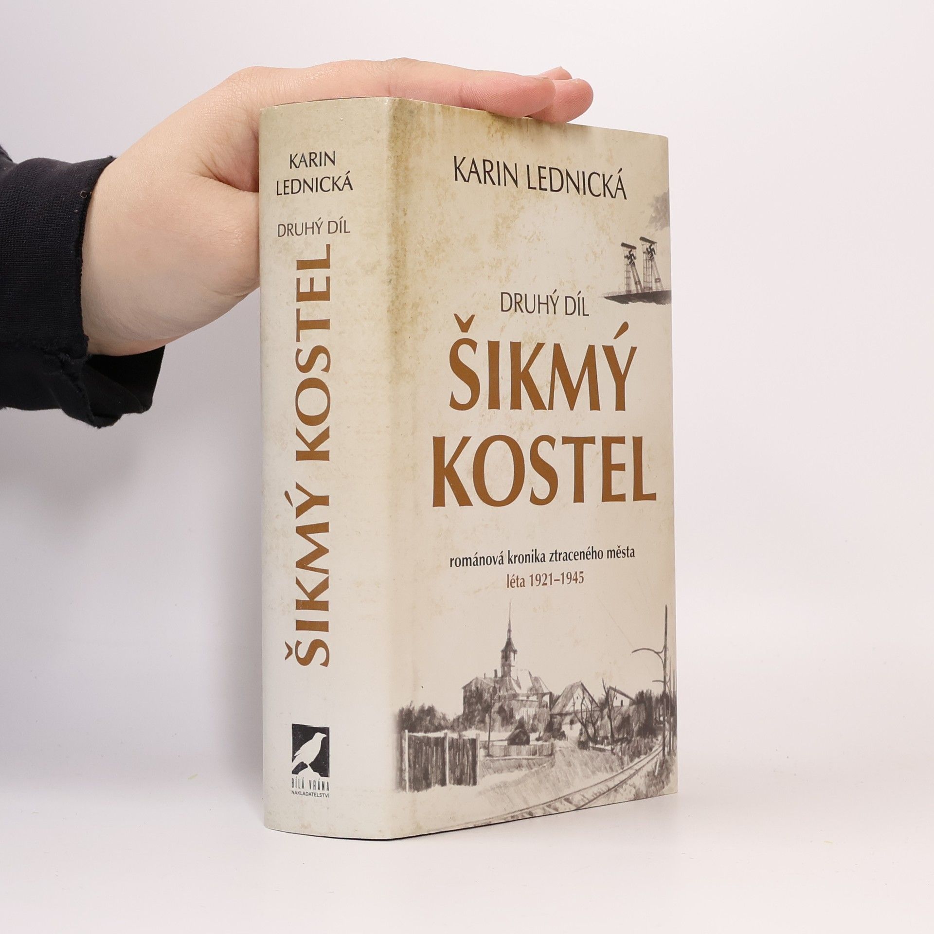 Karin Lednická Šikmý kostel 2