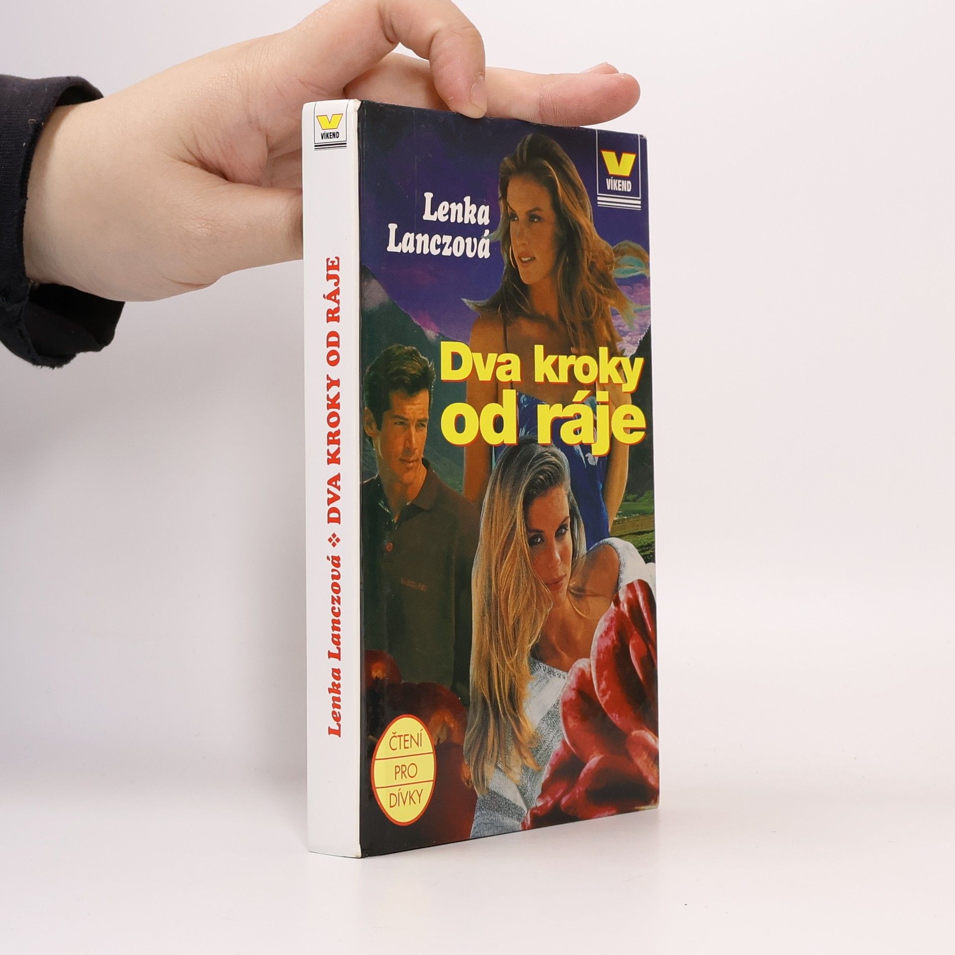 Lenka Lanczová Dva kroky od ráje