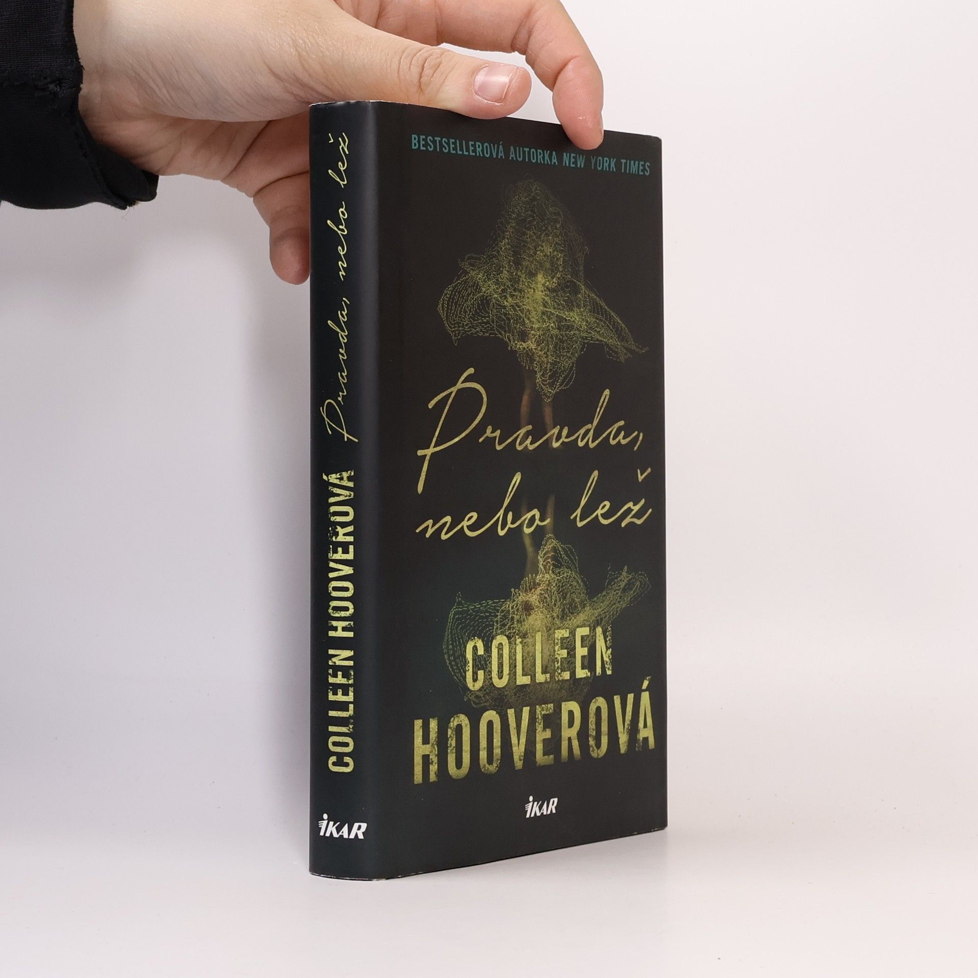 Colleen Hoover Pravda nebo lež