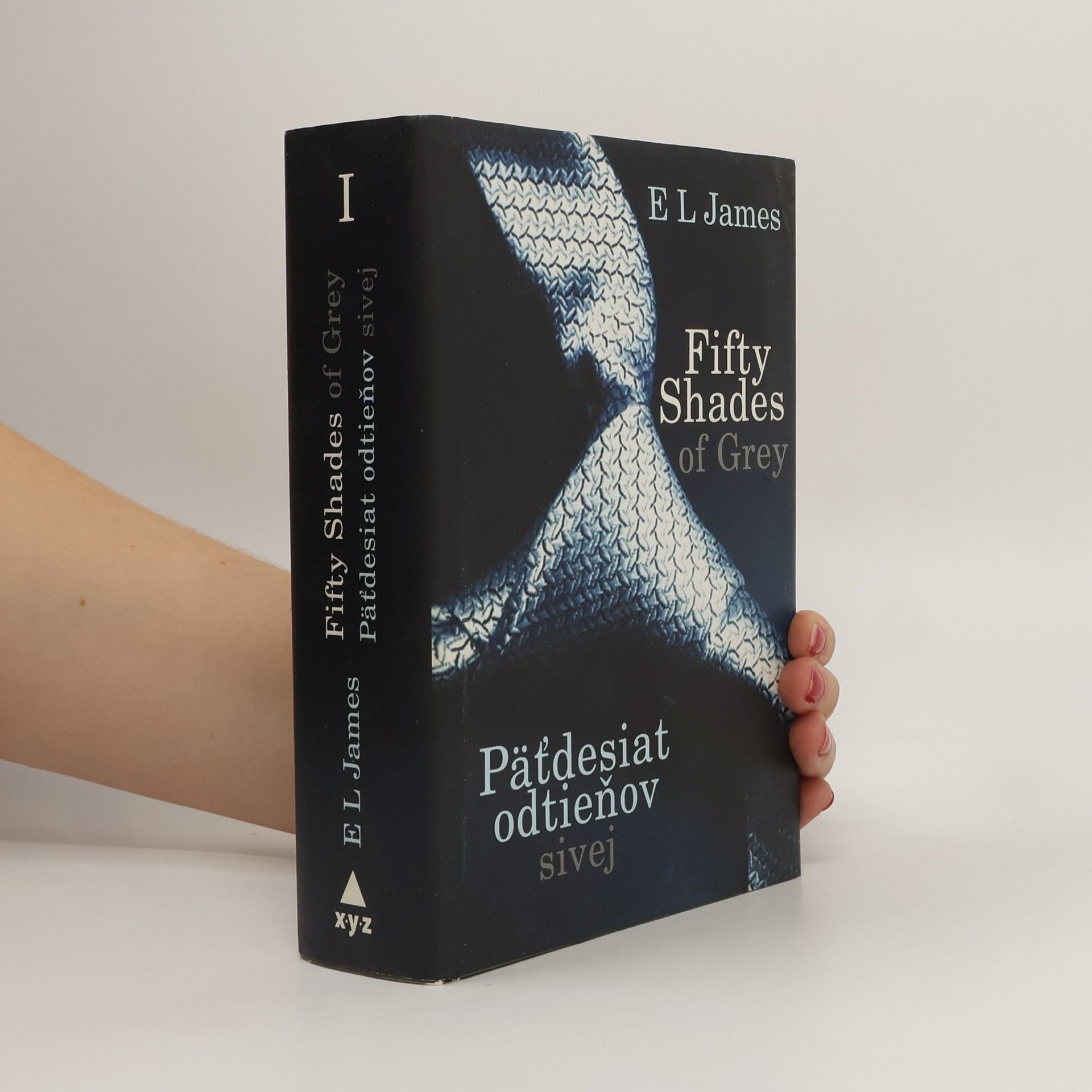 Päťdesiat odtieňov sivej