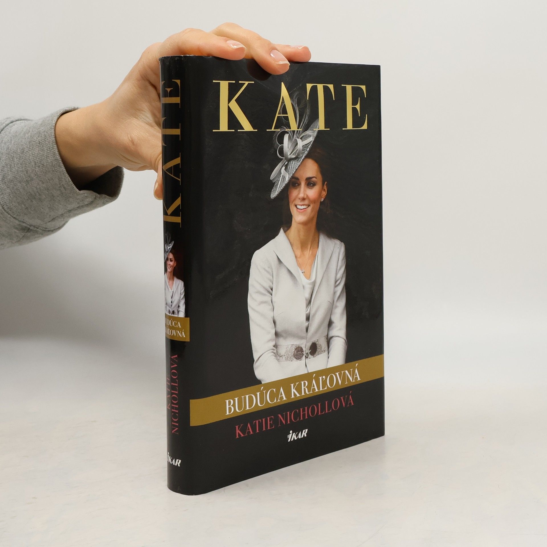 Katie Nicholl Kate. Budúca kráľovná