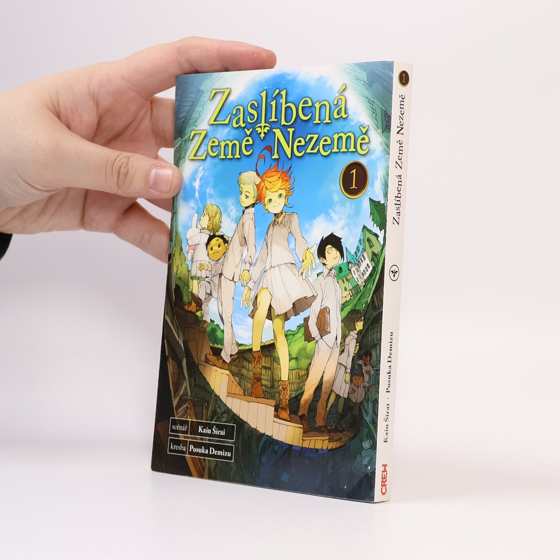 Kaiu Širai Zaslíbená Země Nezemě 1