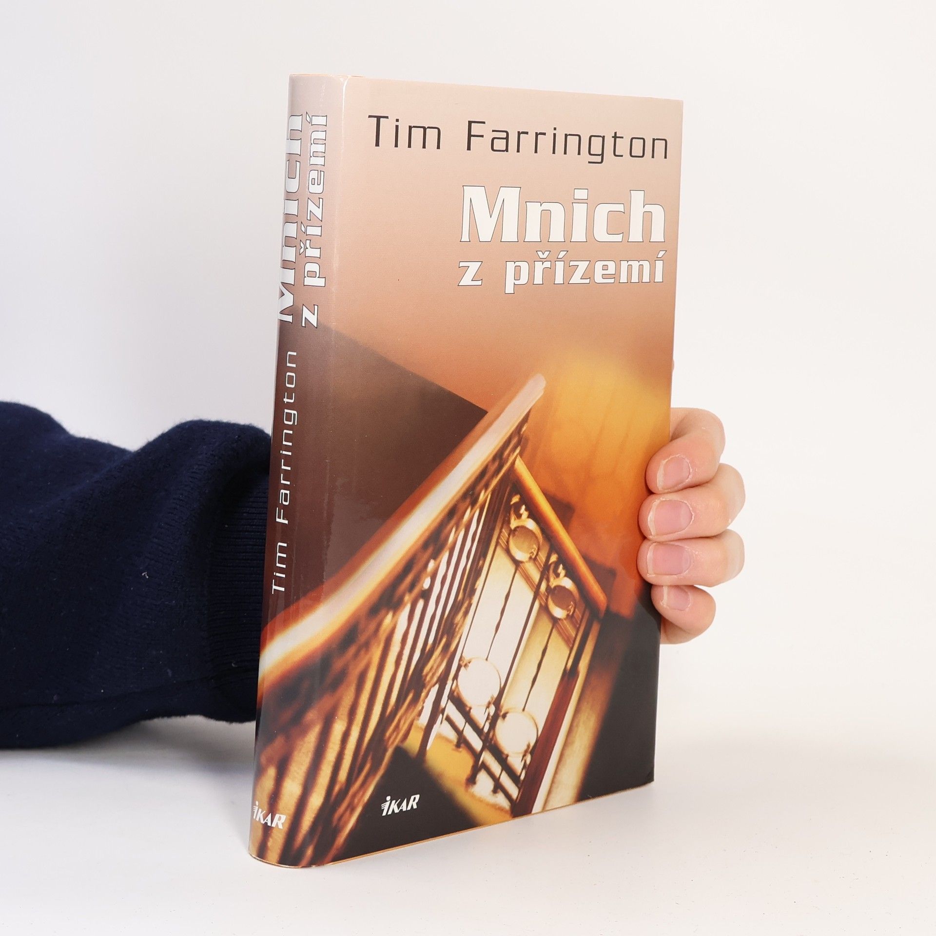 Tim Farrington Mnich z přízemí