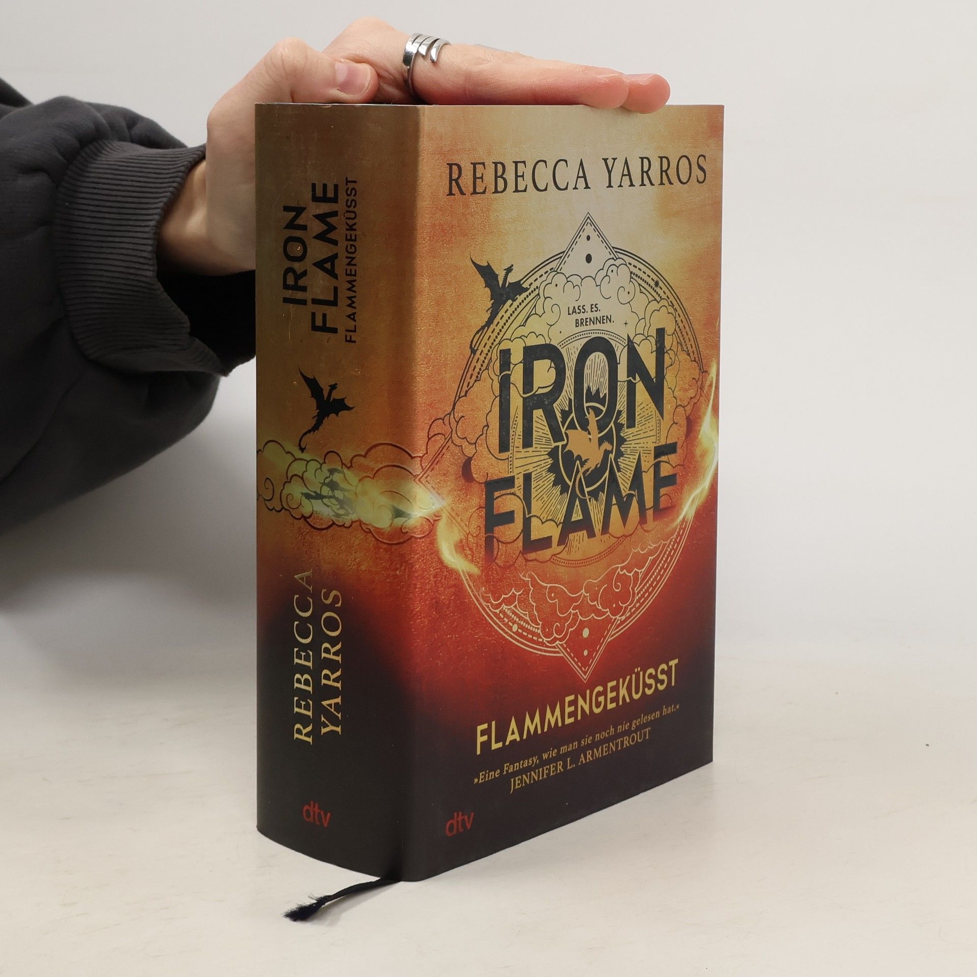 Rebecca Yarros Iron Flame