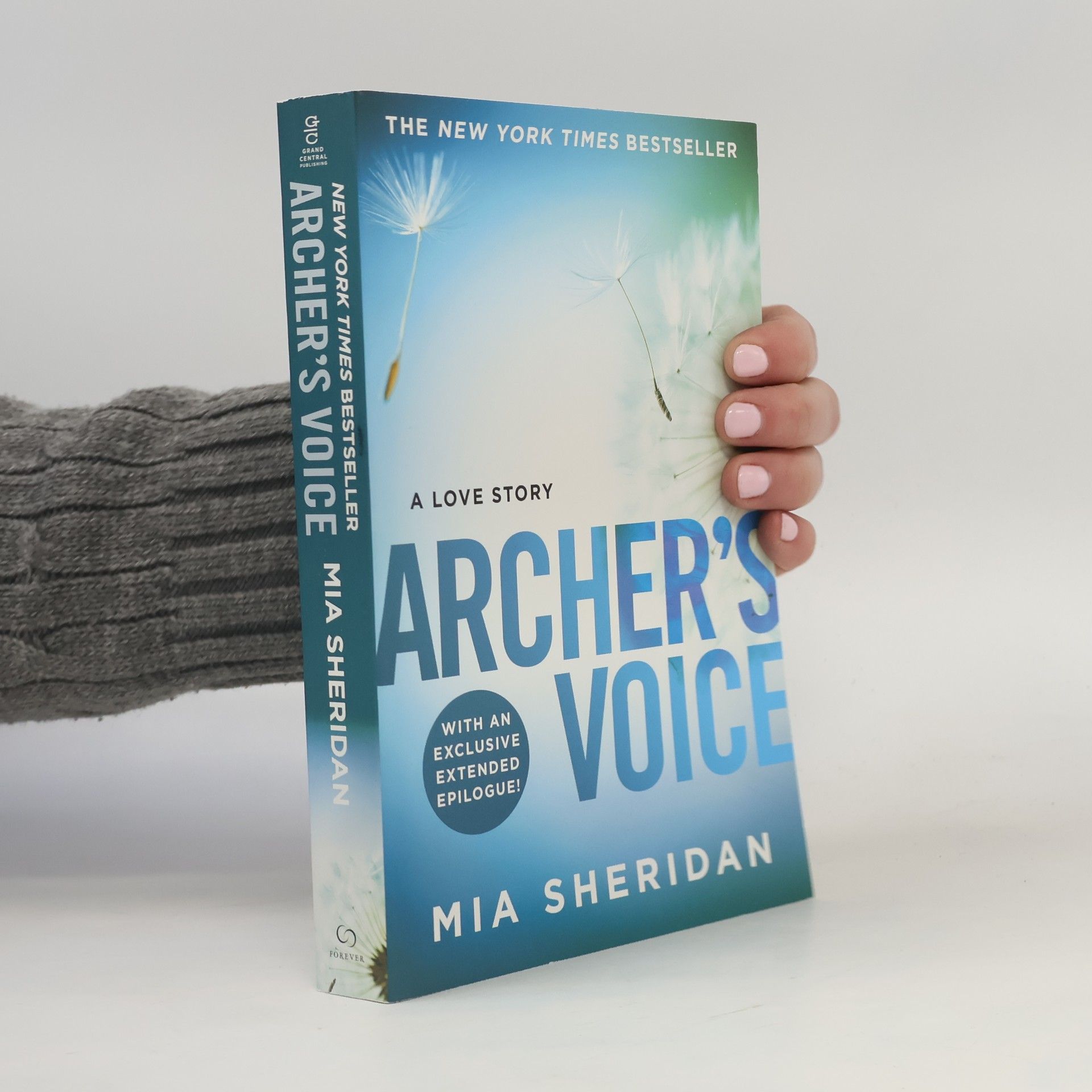 Mia Sheridan Archer's Voice