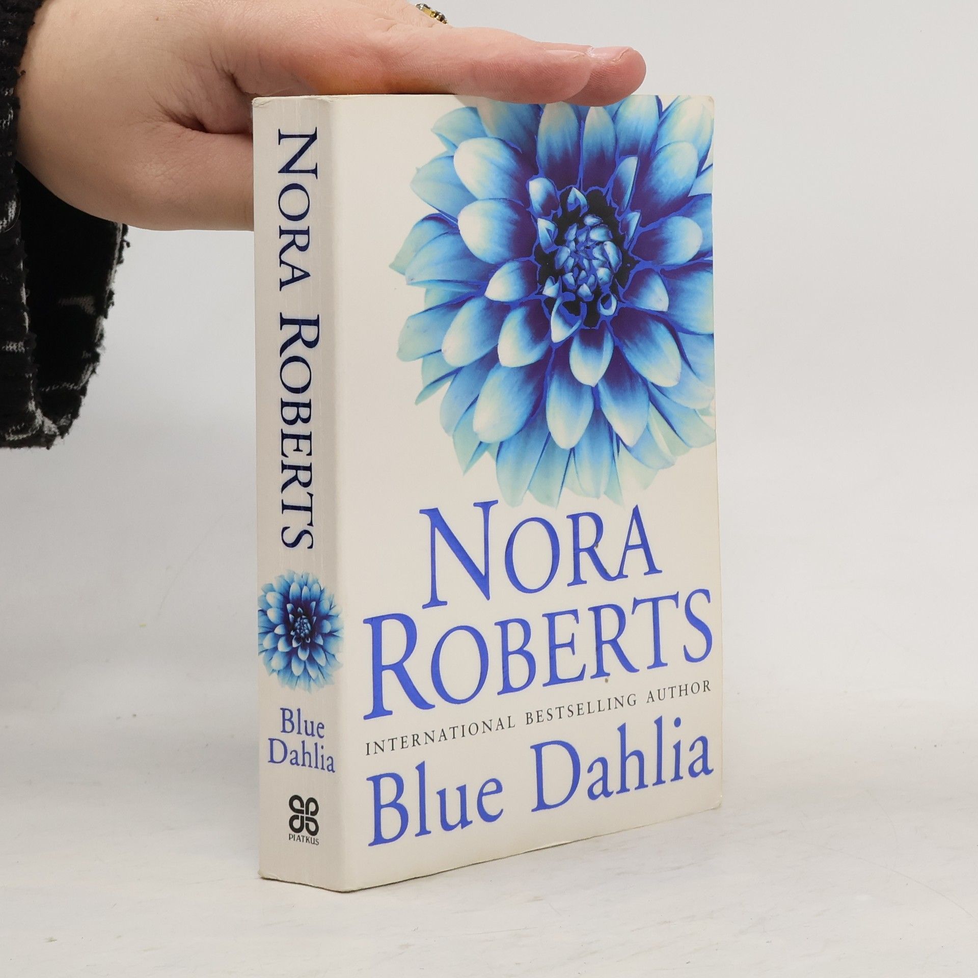 Nora Roberts Blue Dahlia