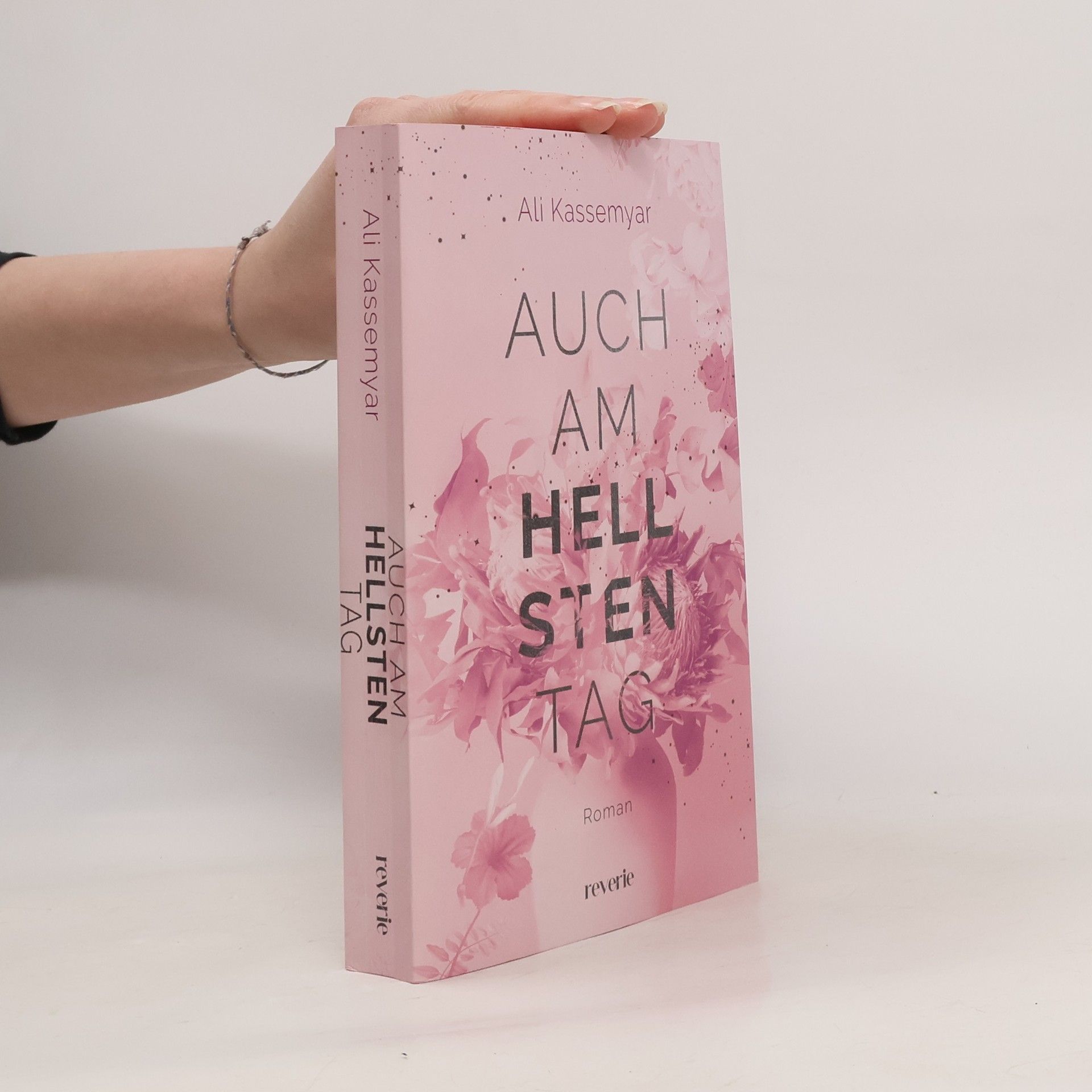 Ali Kassemyar Auch am hellsten Tag