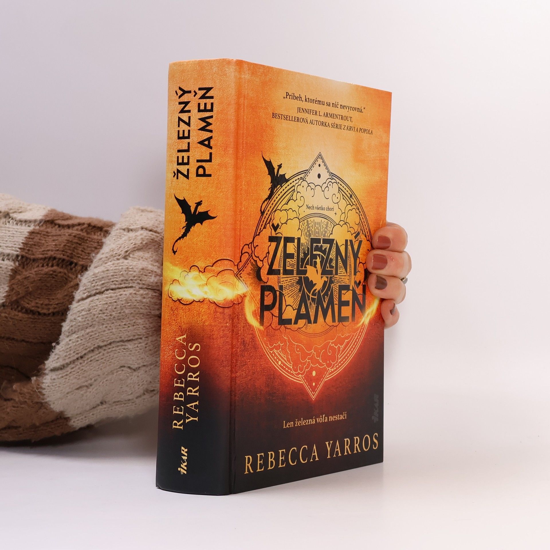 Rebecca Yarros Železný plameň