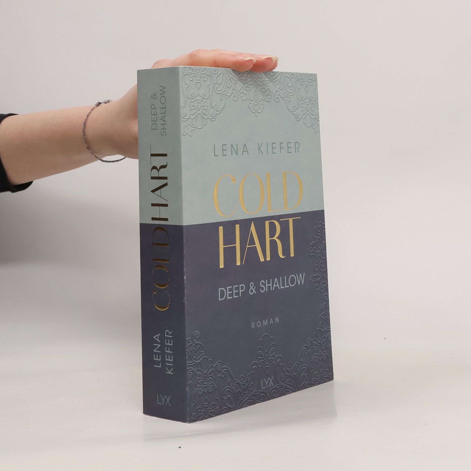 Lena Kiefer Coldhart. Deep & Shallow