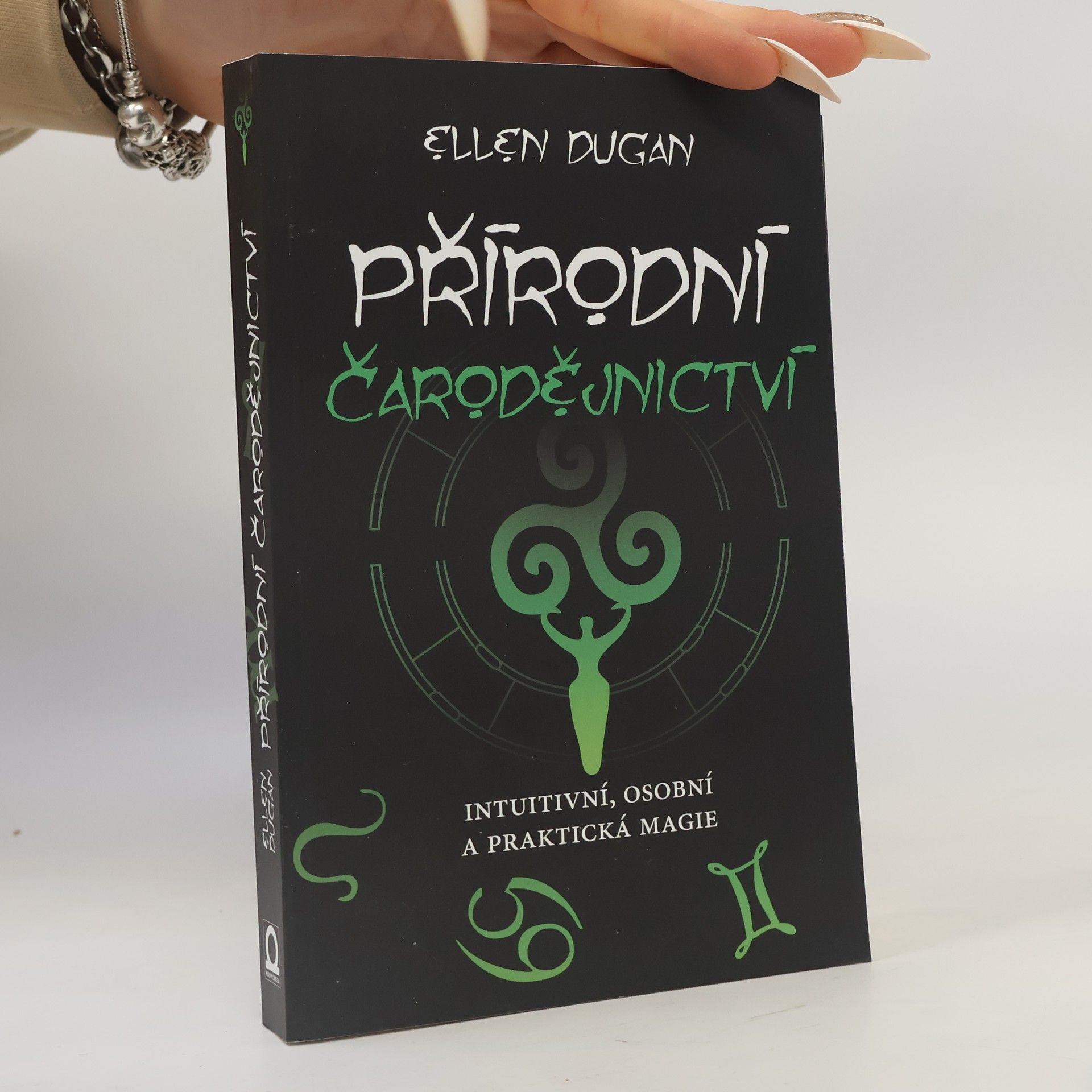 Ellen Dugan Přírodní čarodějnictví