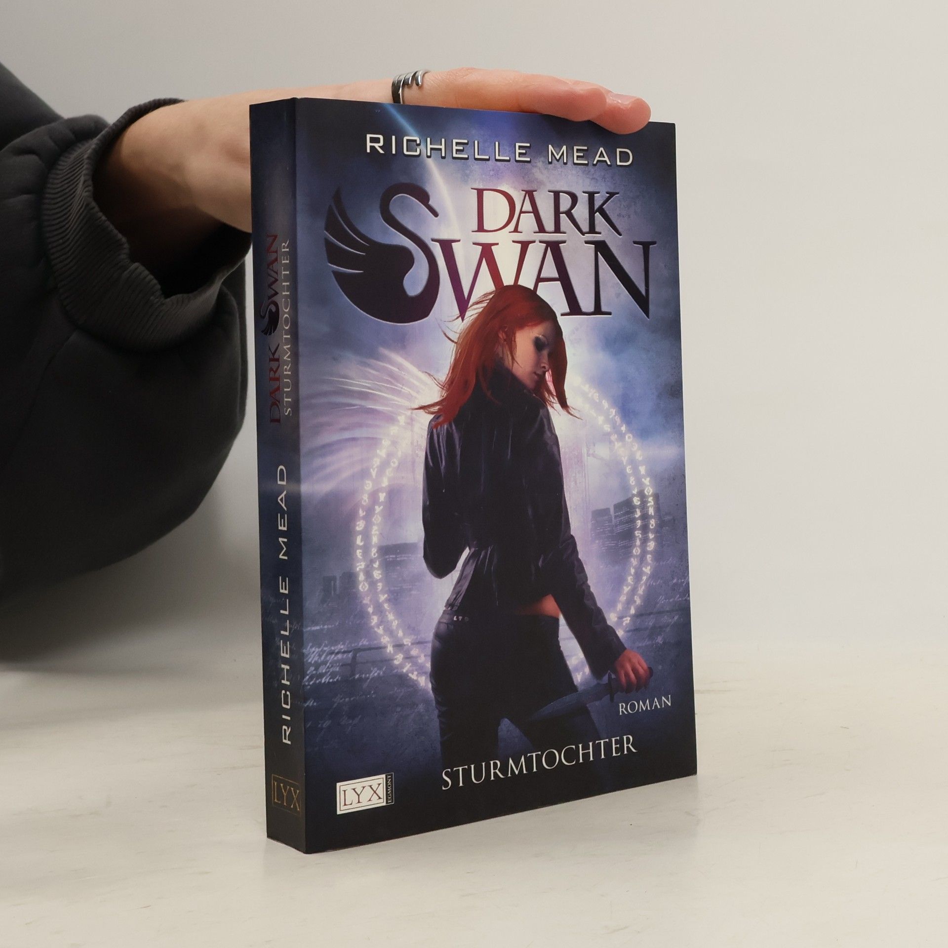 Richelle Mead Dark Swan 1