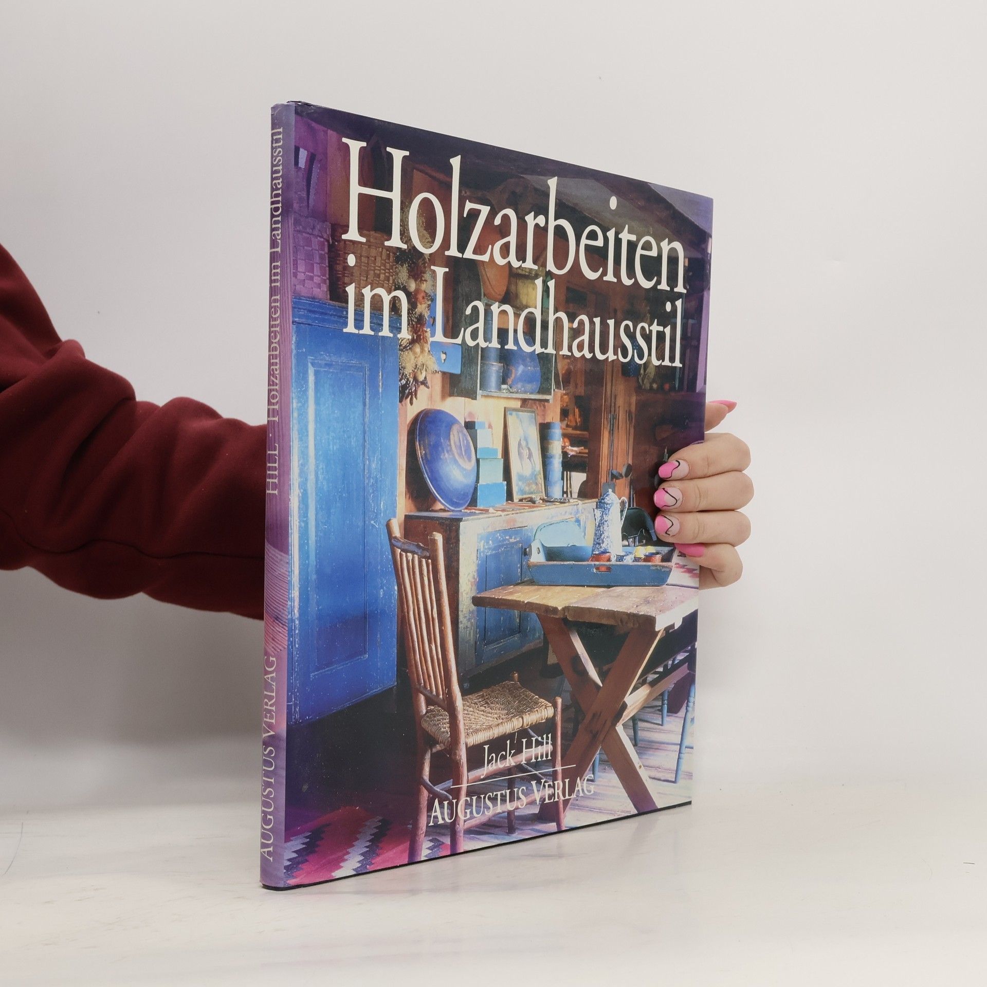 Holzarbeiten im Landhausstil