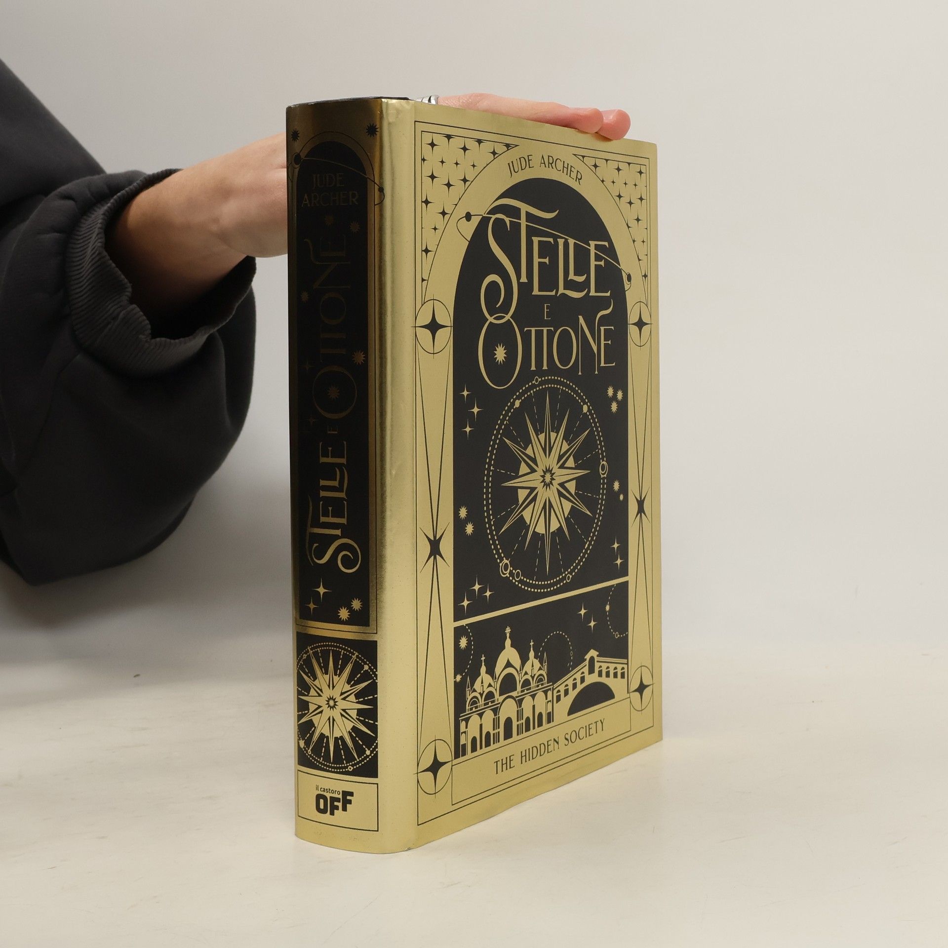 Jude Archer Stelle e ottone. The Hidden Society