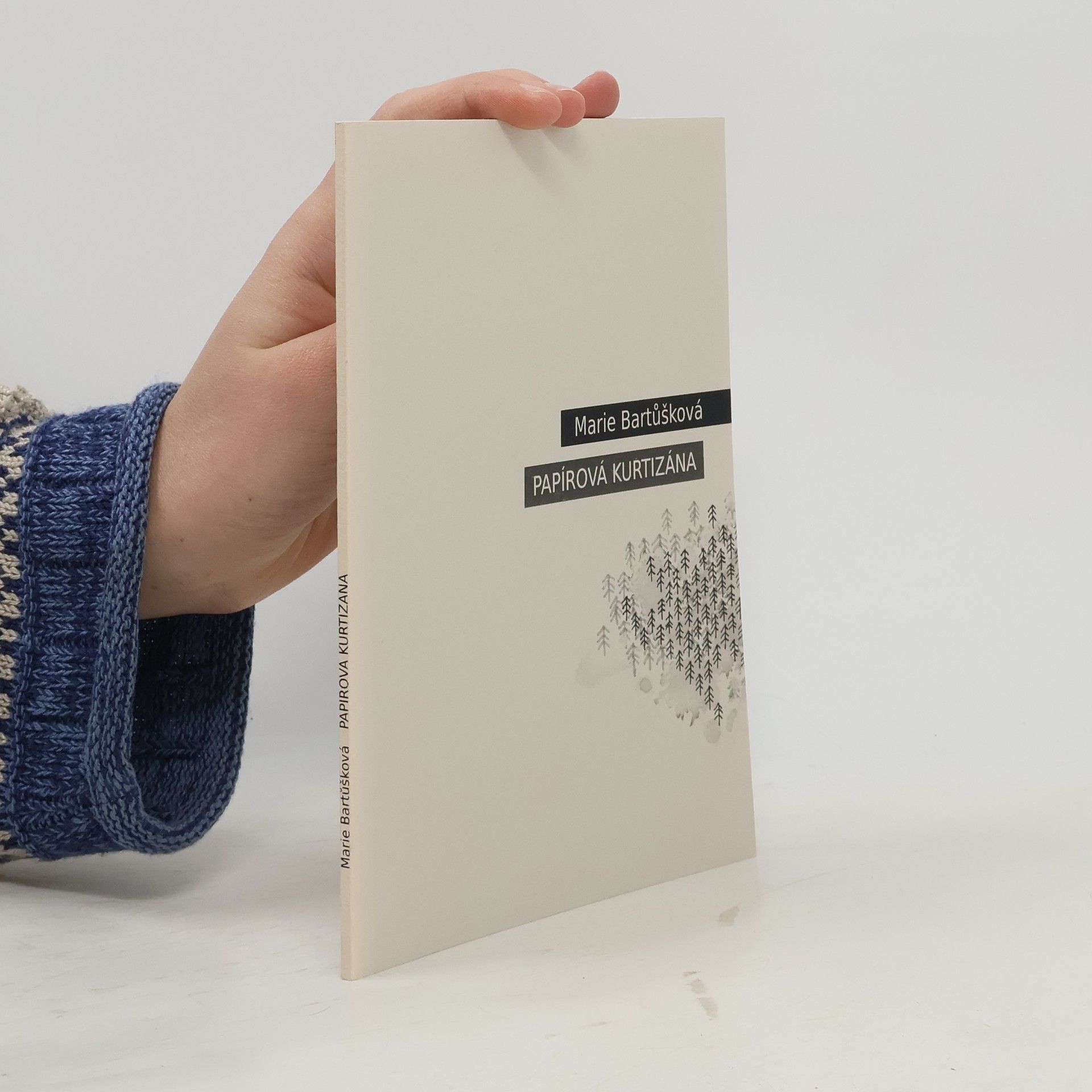 Papírová kurtizána