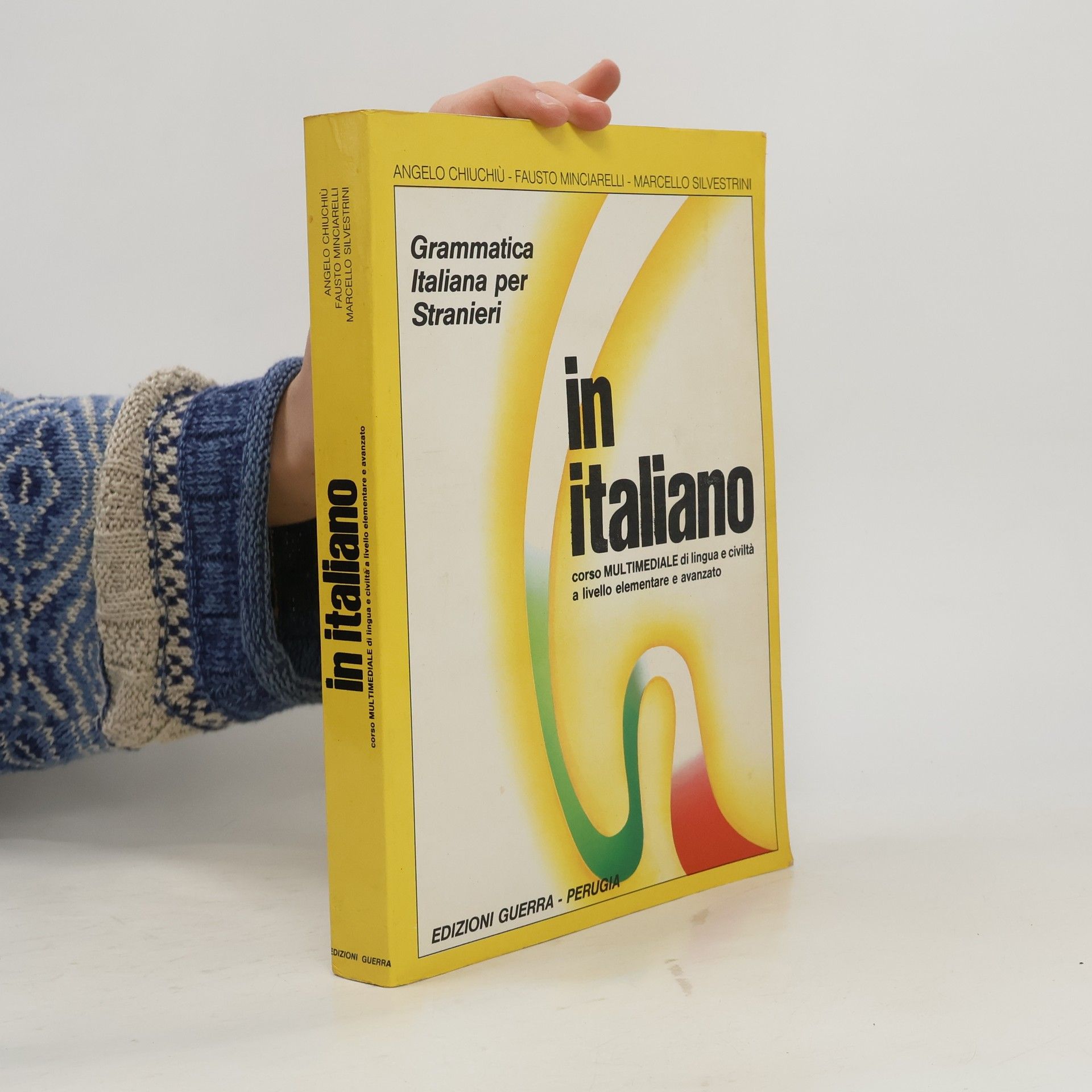 In italiano : grammatica Italiana per stranieri