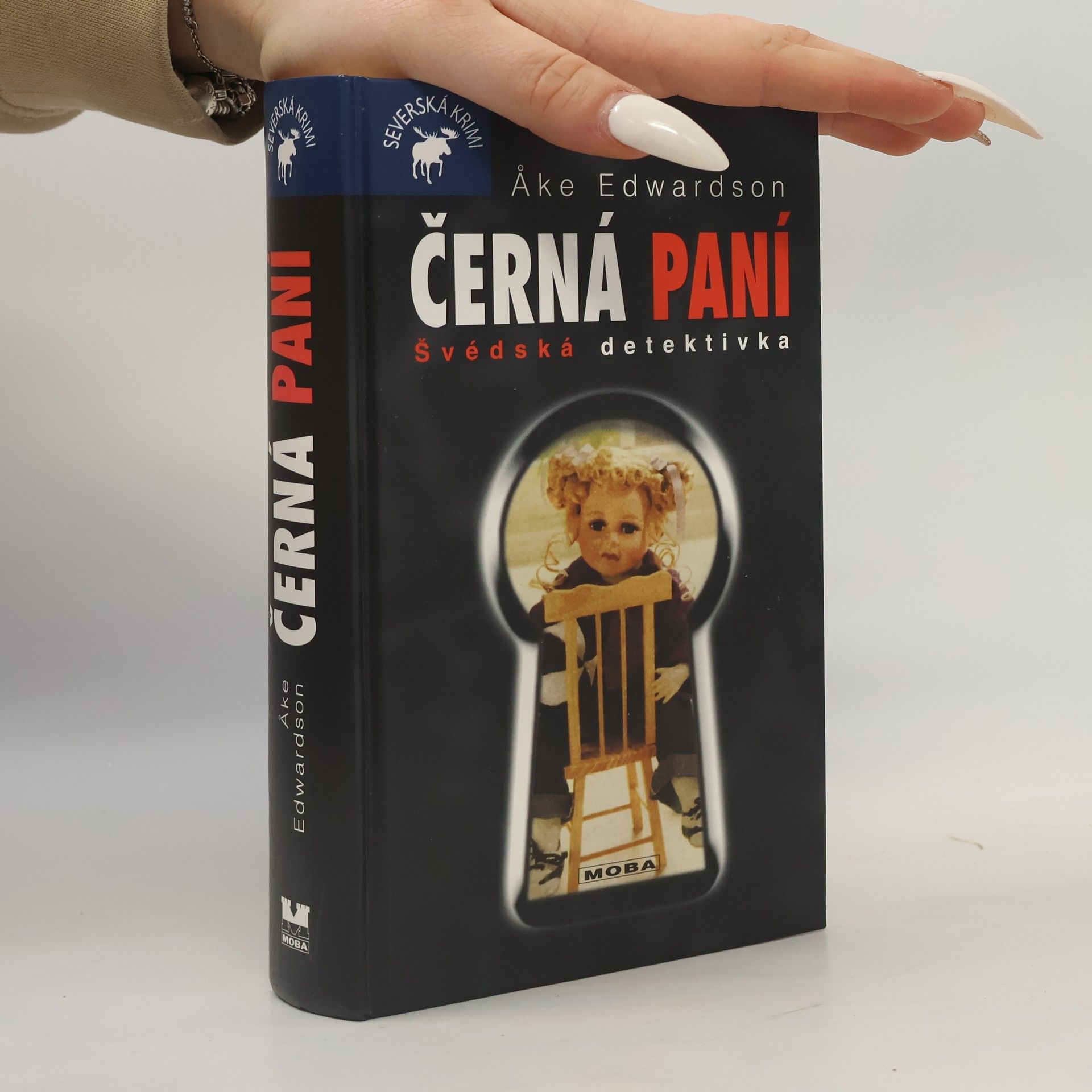 Åke Edwardson Černá paní. švédská detektivka