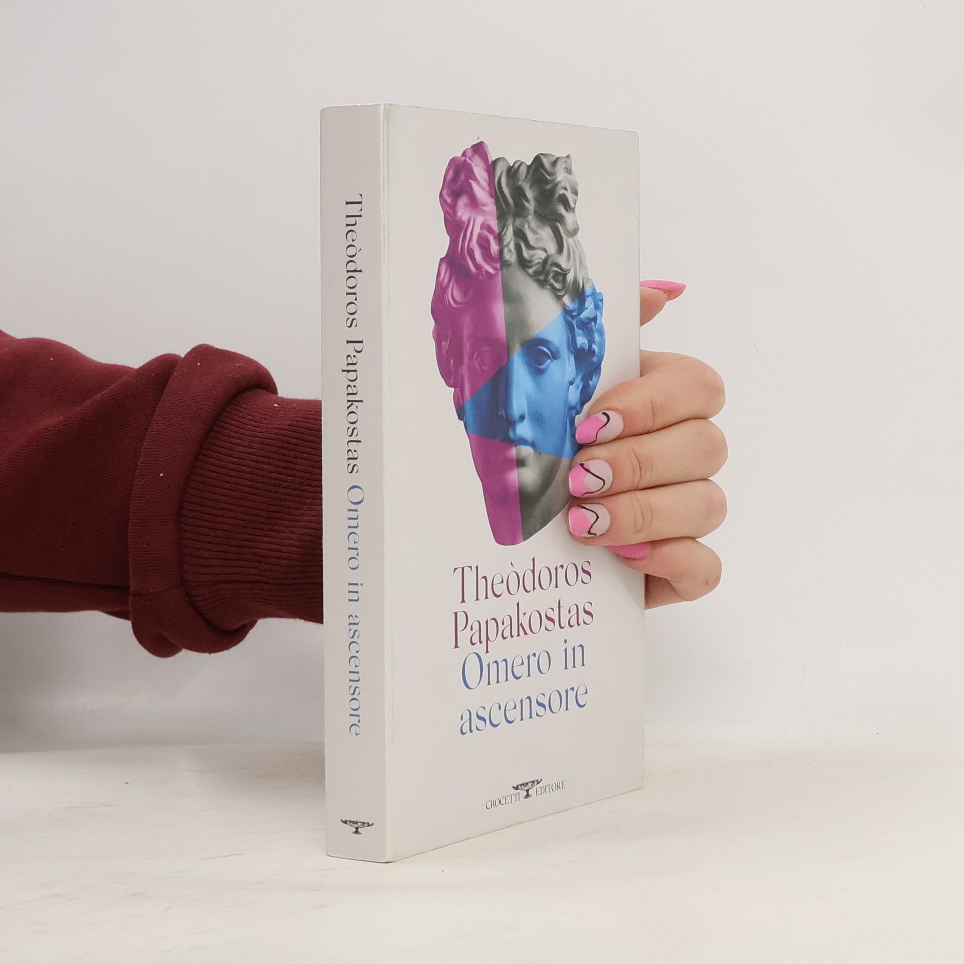 Theodōros Papakōstas Omero in ascensore