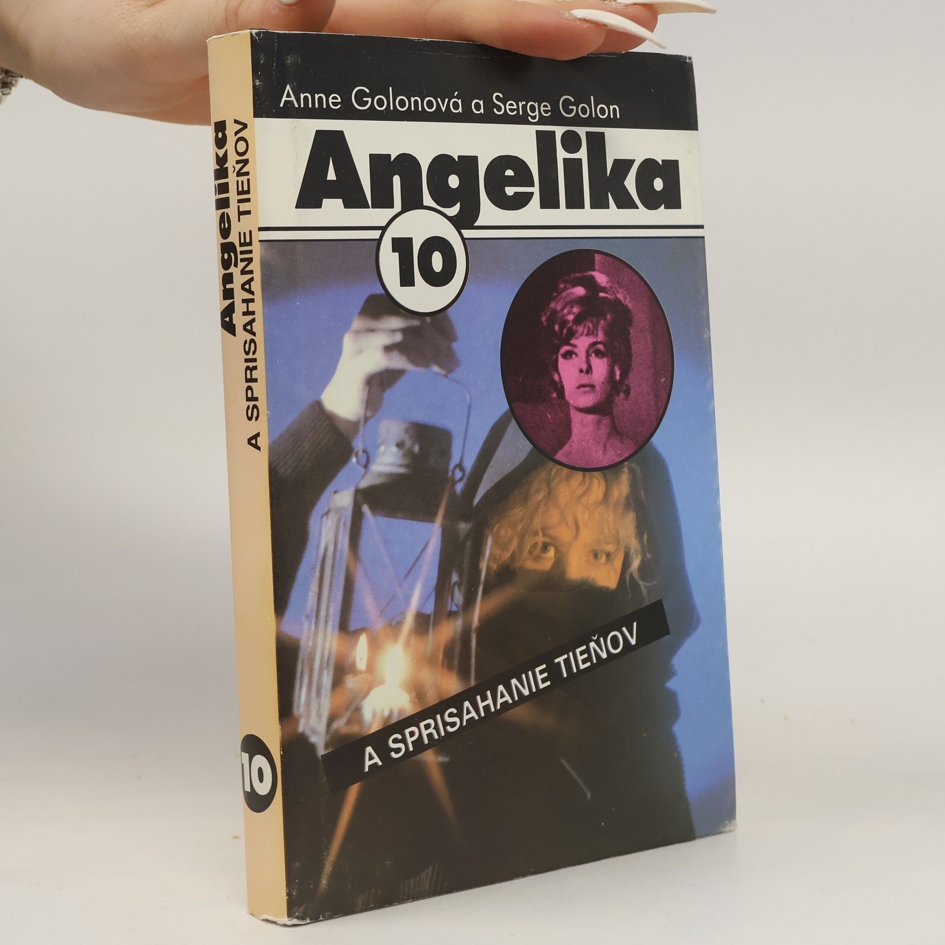 Angelika a sprisahanie tieňov 10