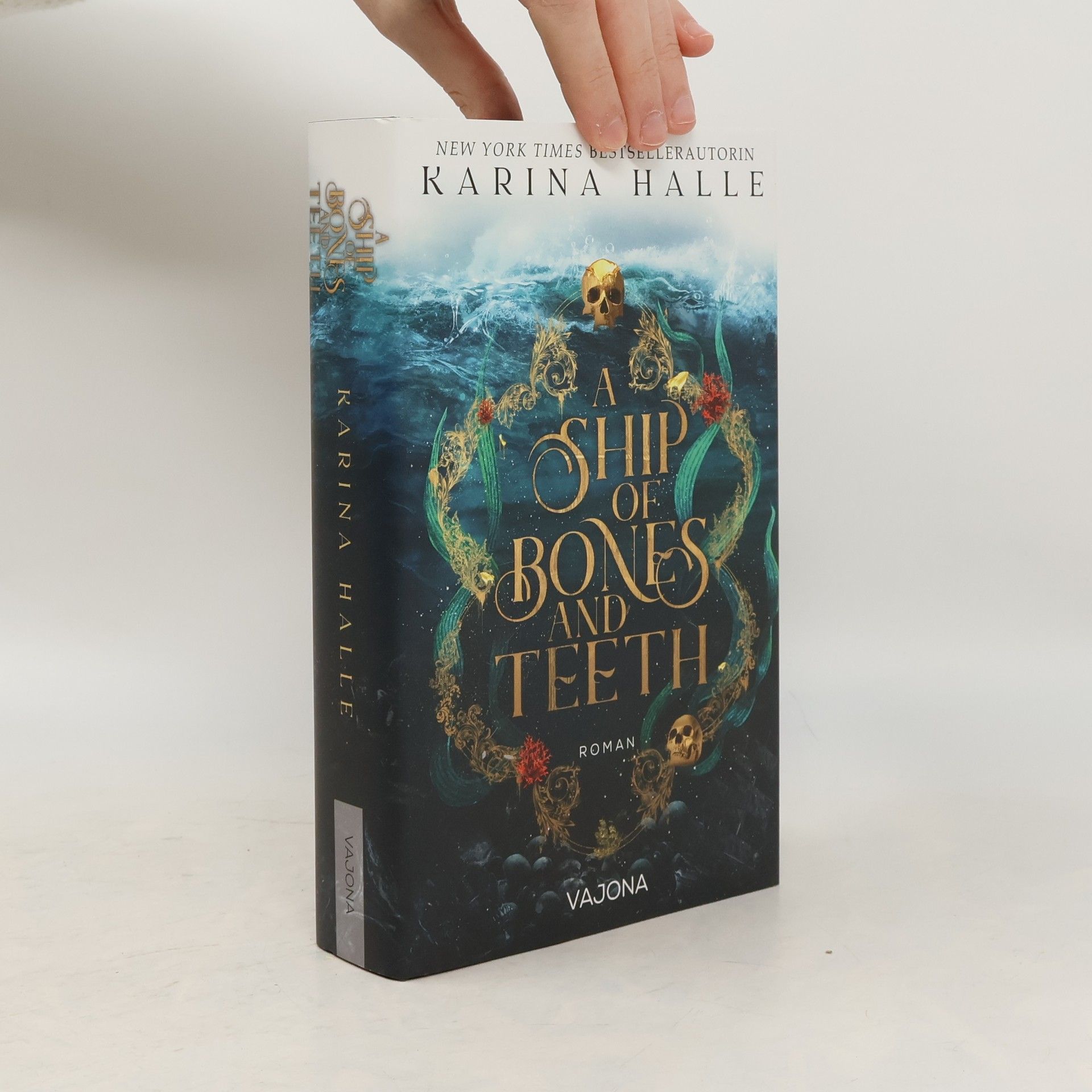 Karina Halle A Ship Of Bones And Teeth