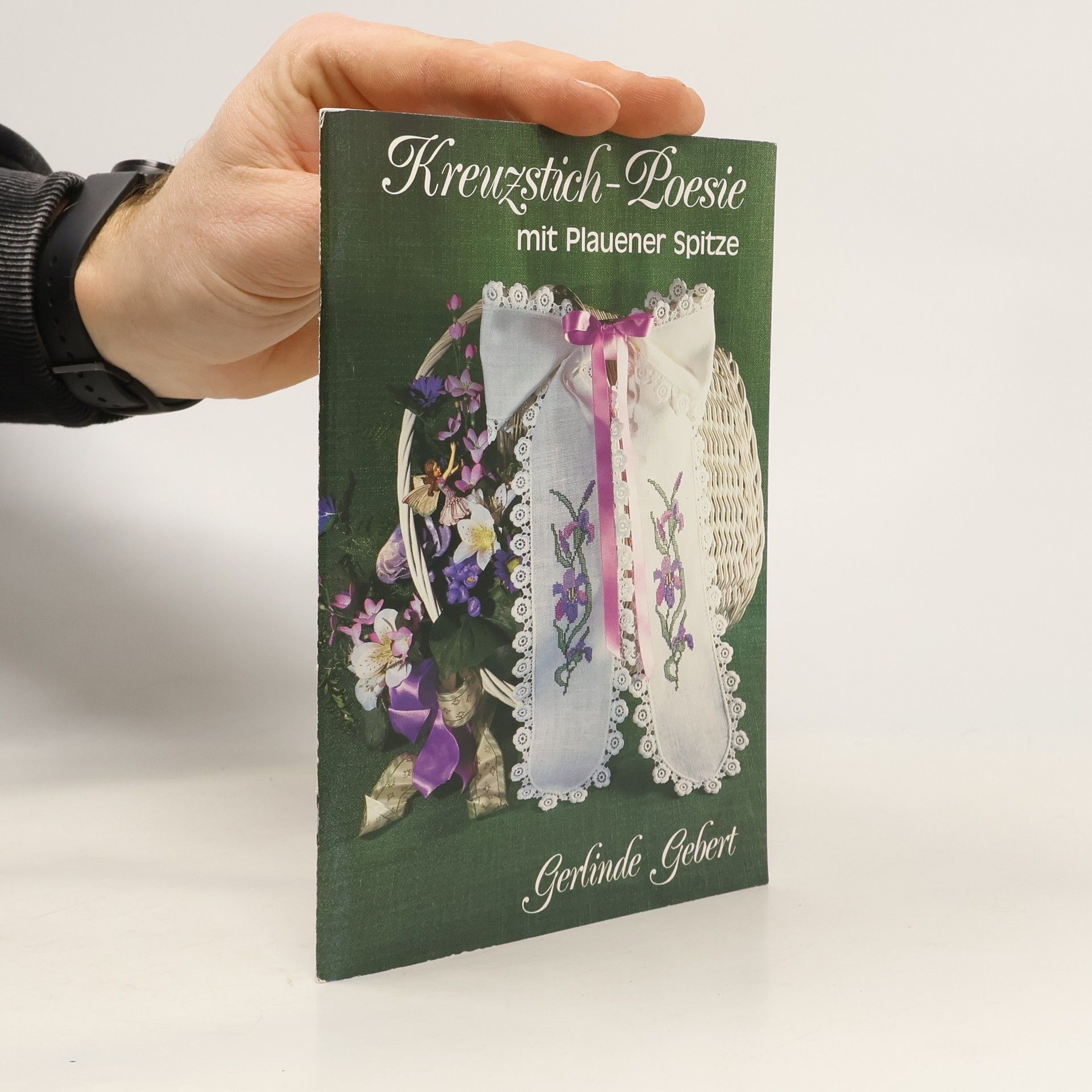 Kreuzstich-Poesie mit Plauener Spitze