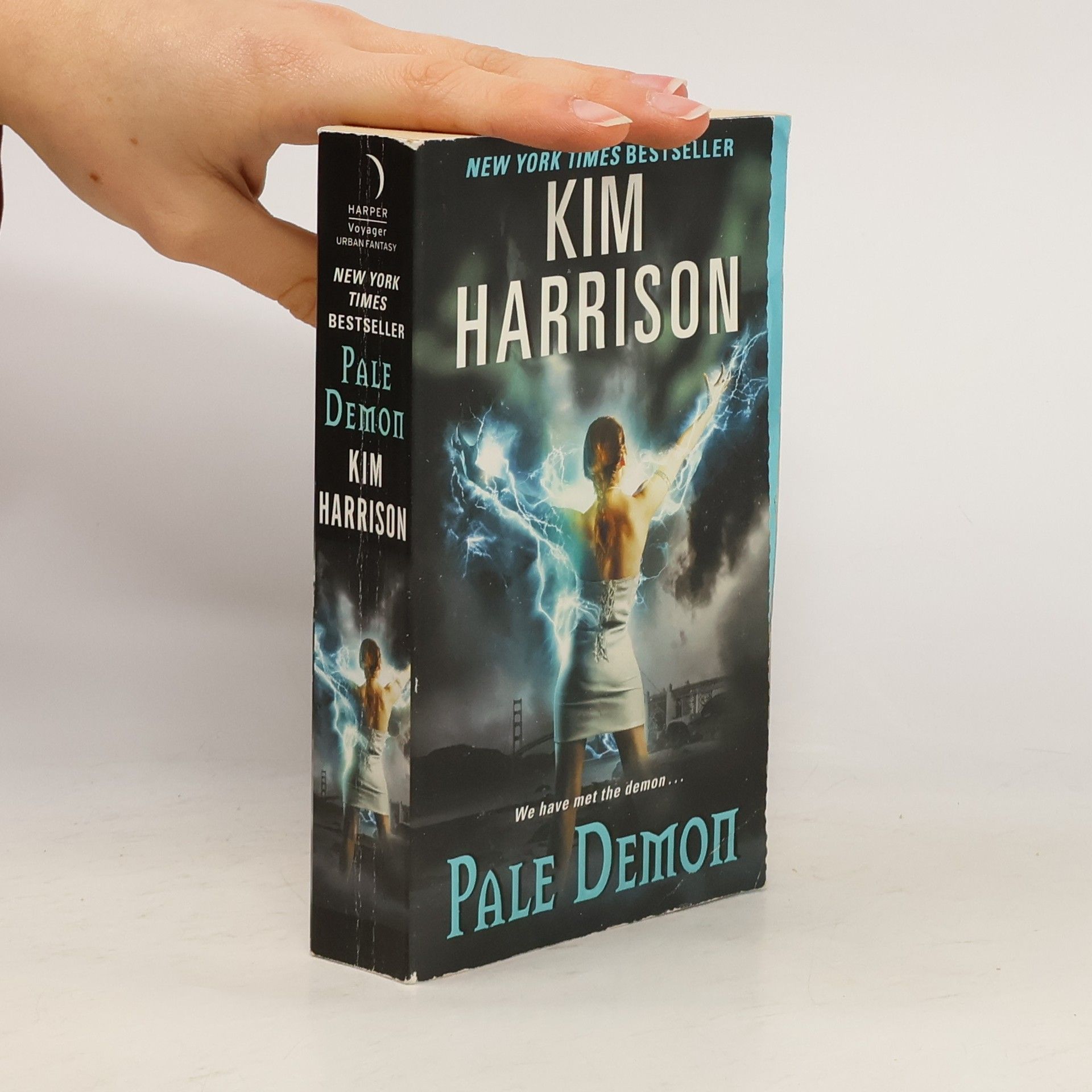 Kim Harrison Pale Demon