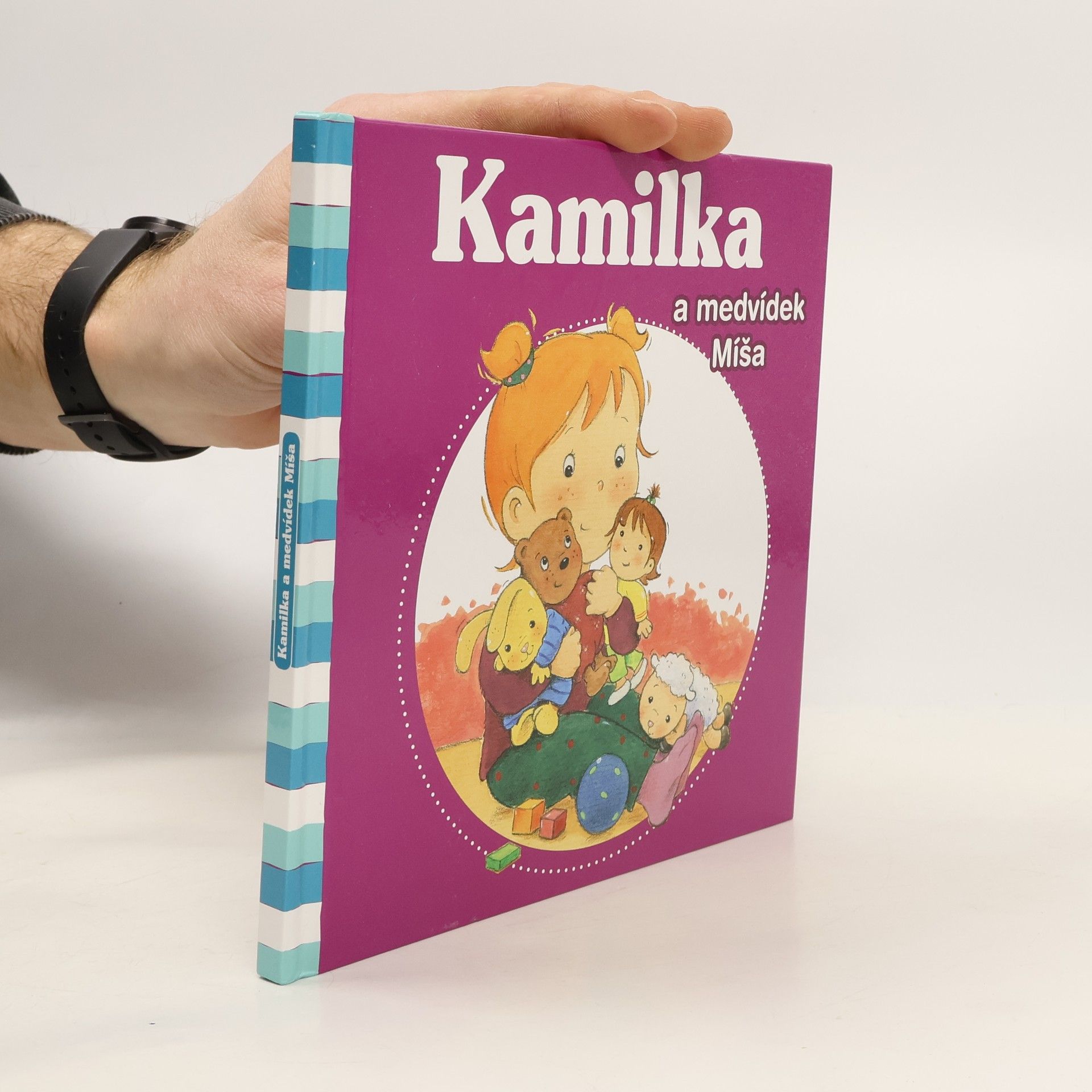 Nancy Delvaux Kamilka a medvídek Míša