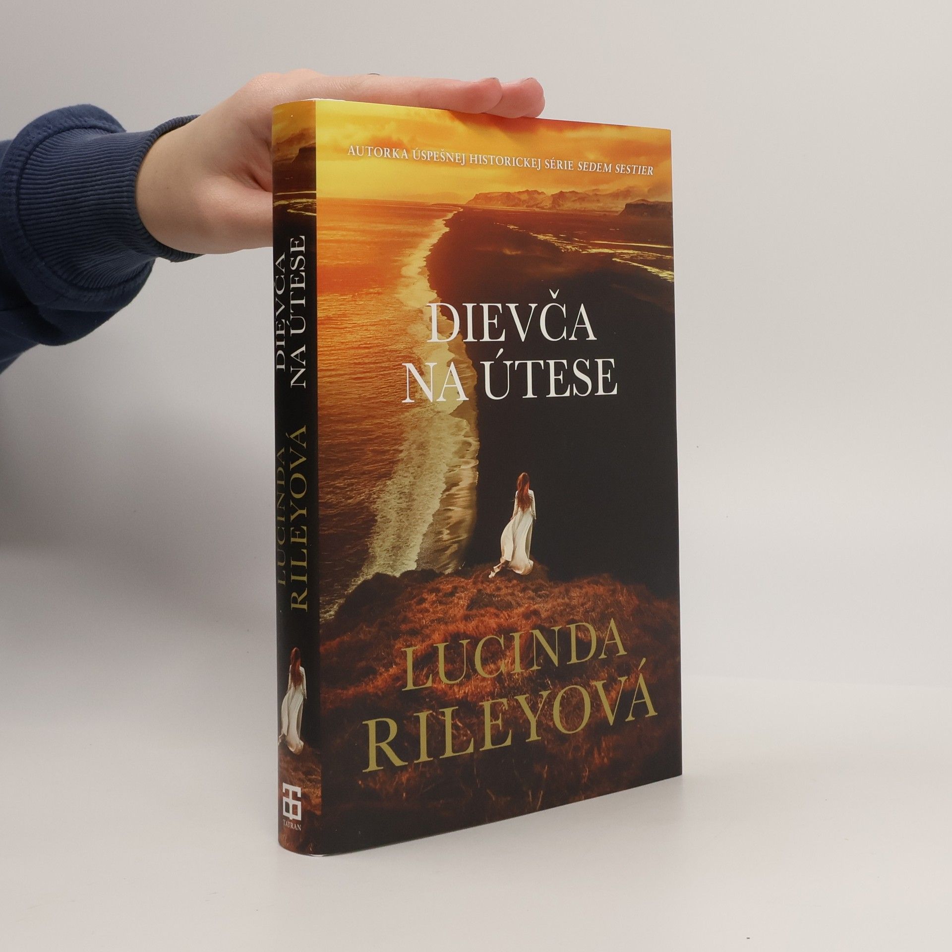 Lucinda Riley Dievča na útese