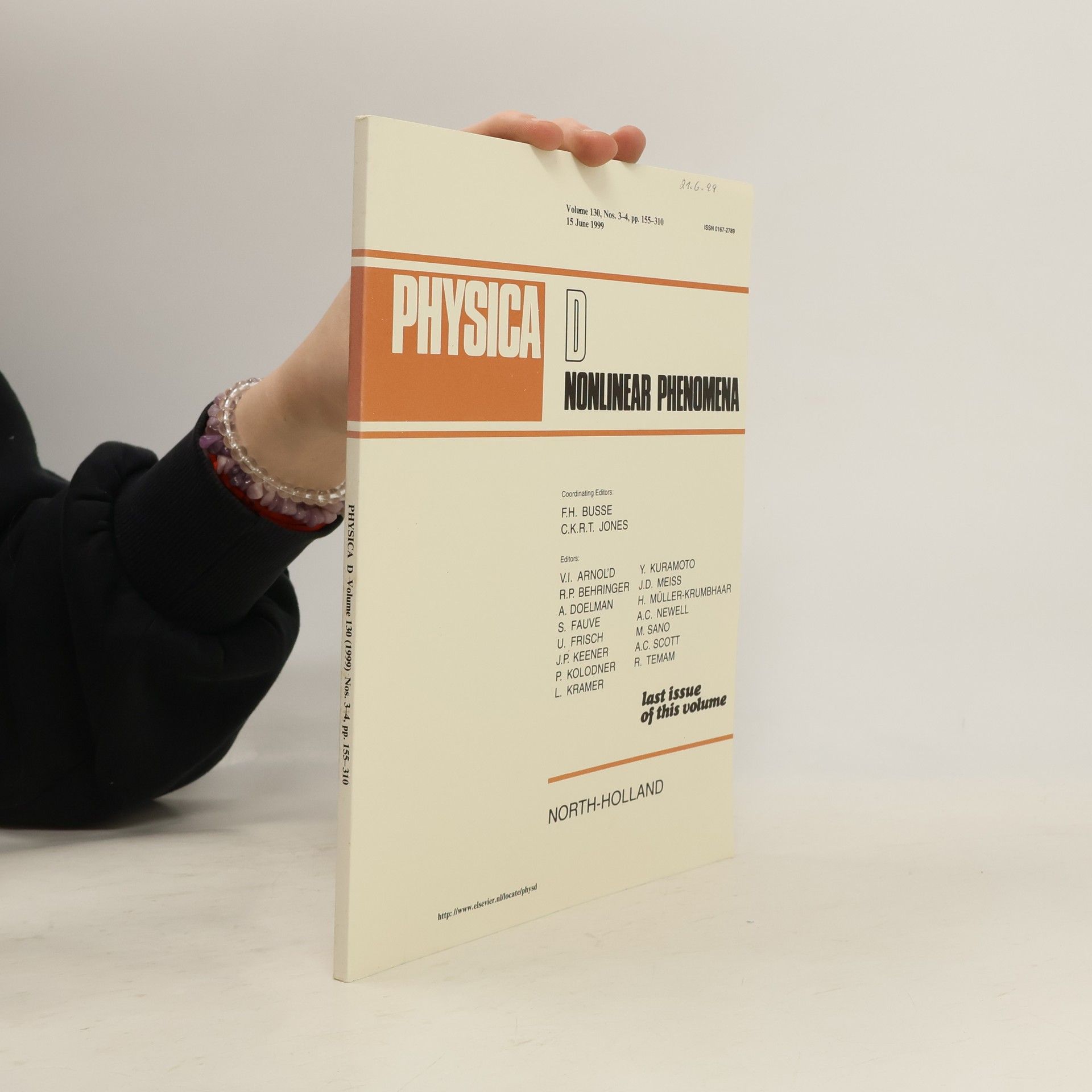 Collectif d'auteurs Physica D. Nonlinear Phenomena 130