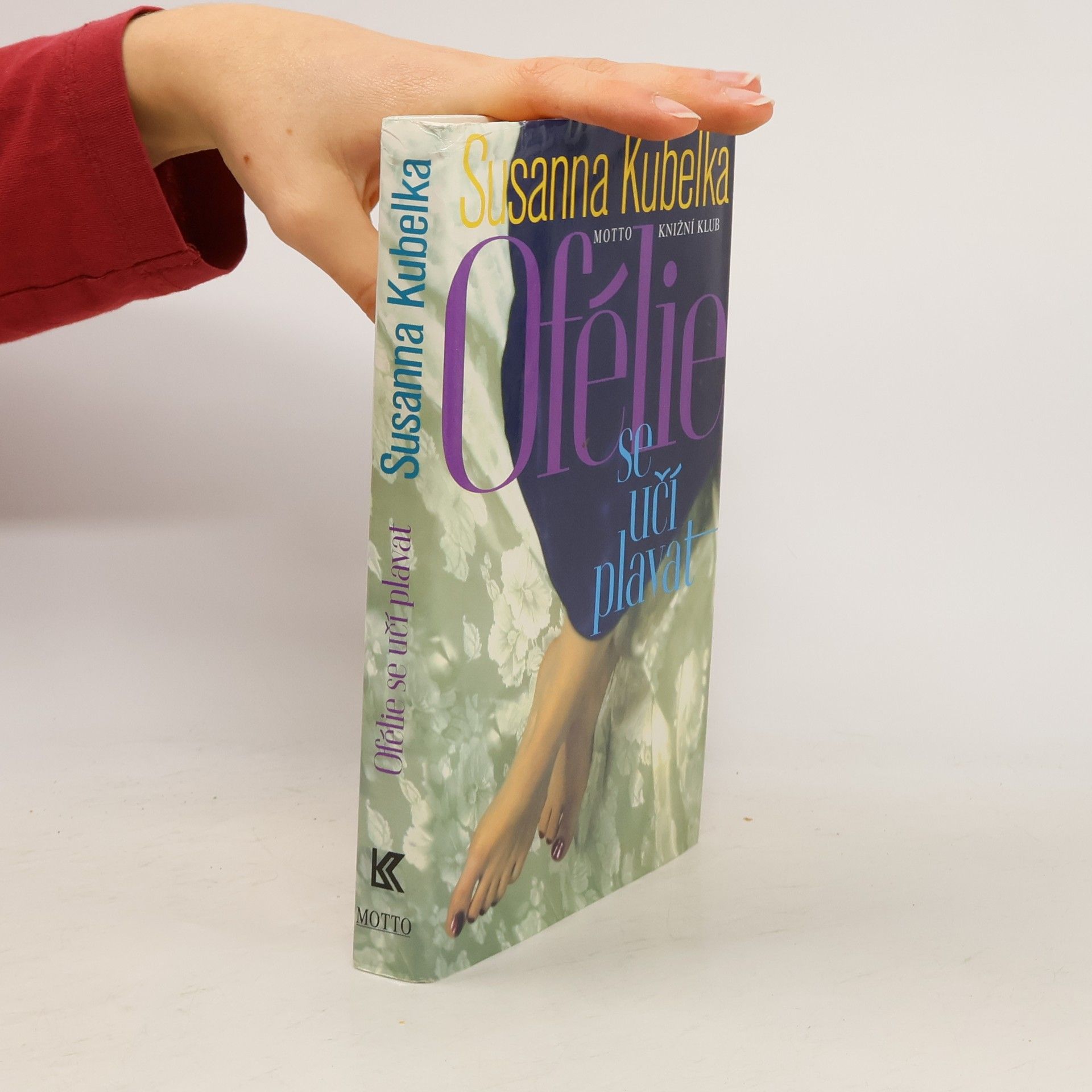 Susanna Kubelka Ofélie se učí plavat