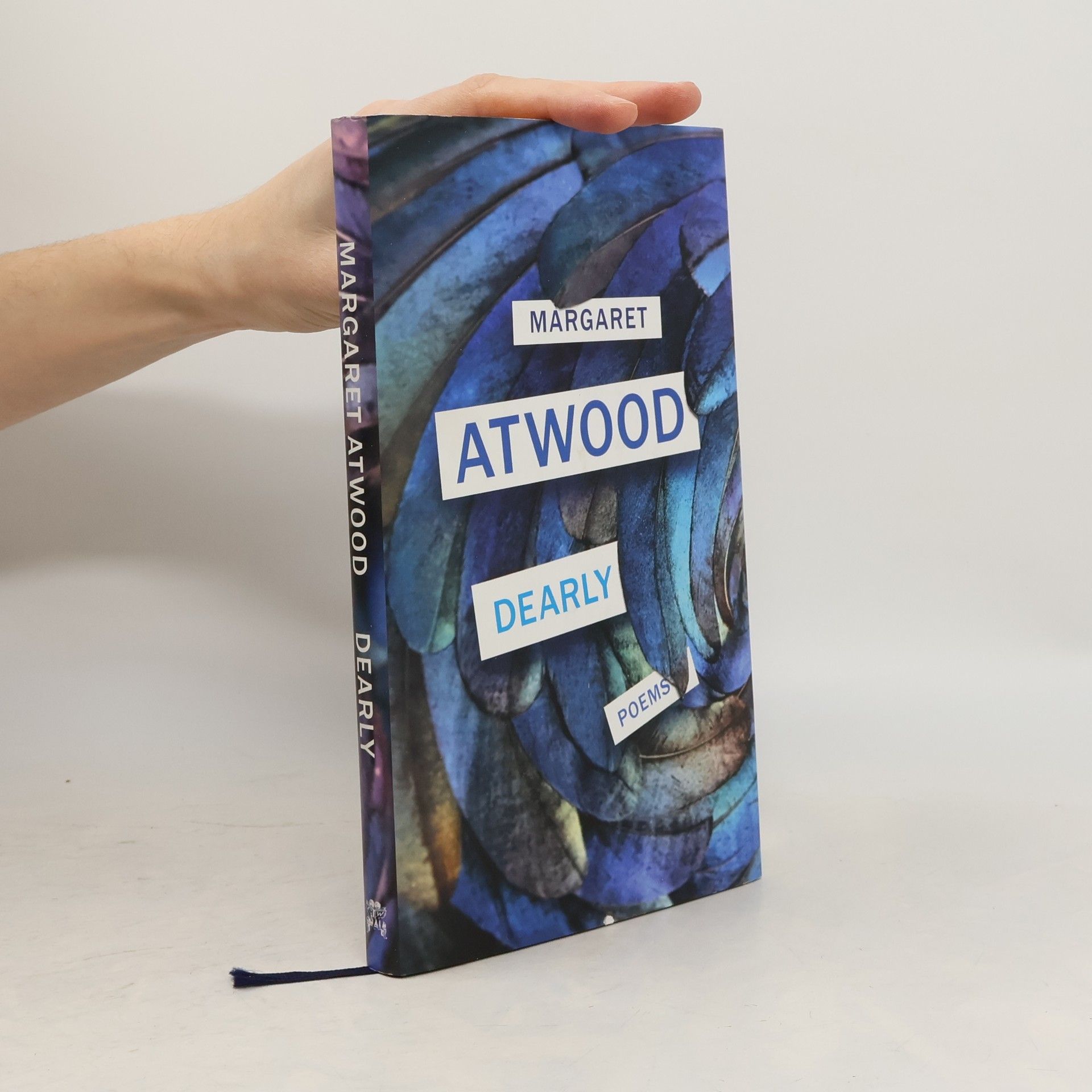 Margaret Atwoodová Dearly: Poems