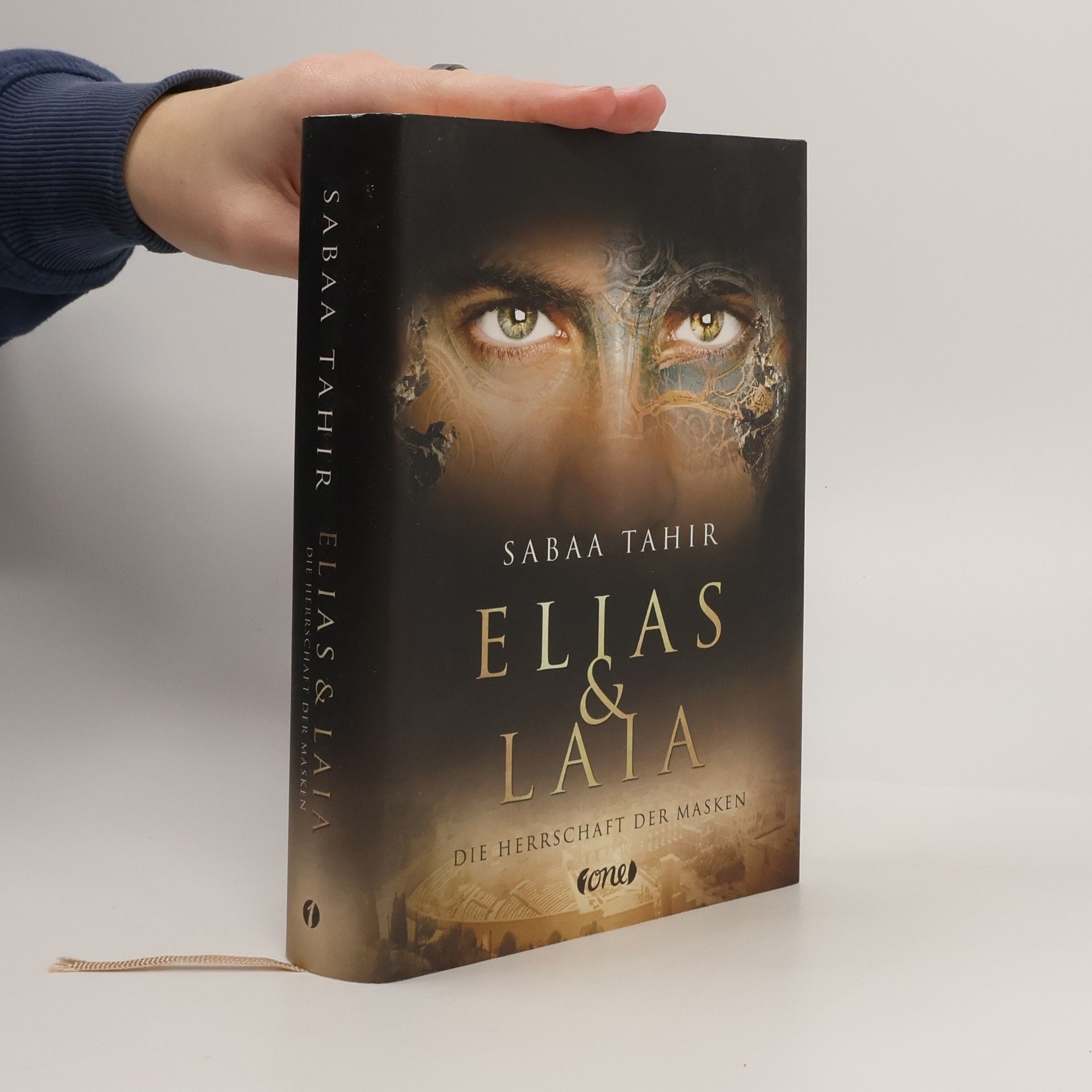 Sabaa Tahir Elias & Laia