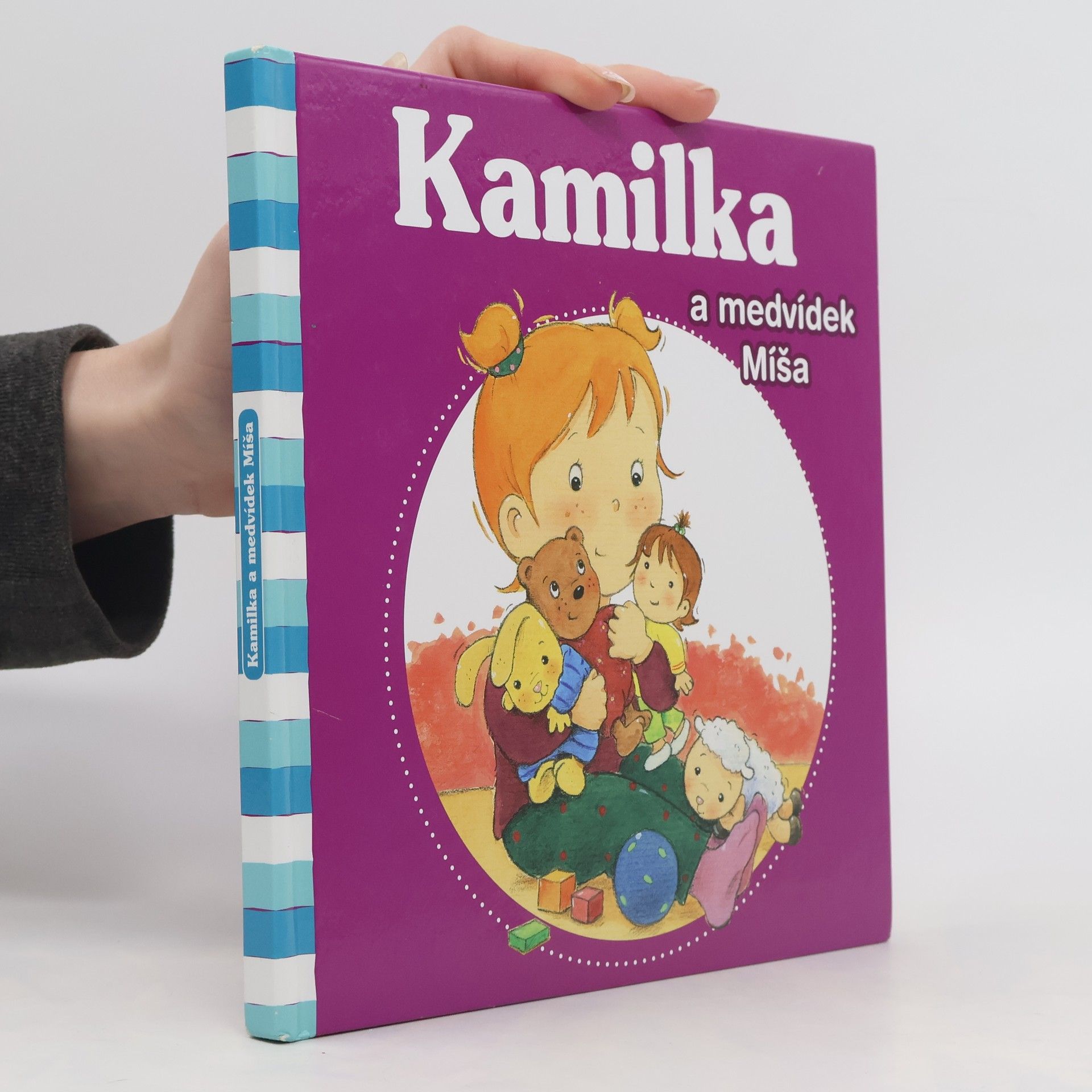 Nancy Delvaux Kamilka a medvídek Míša