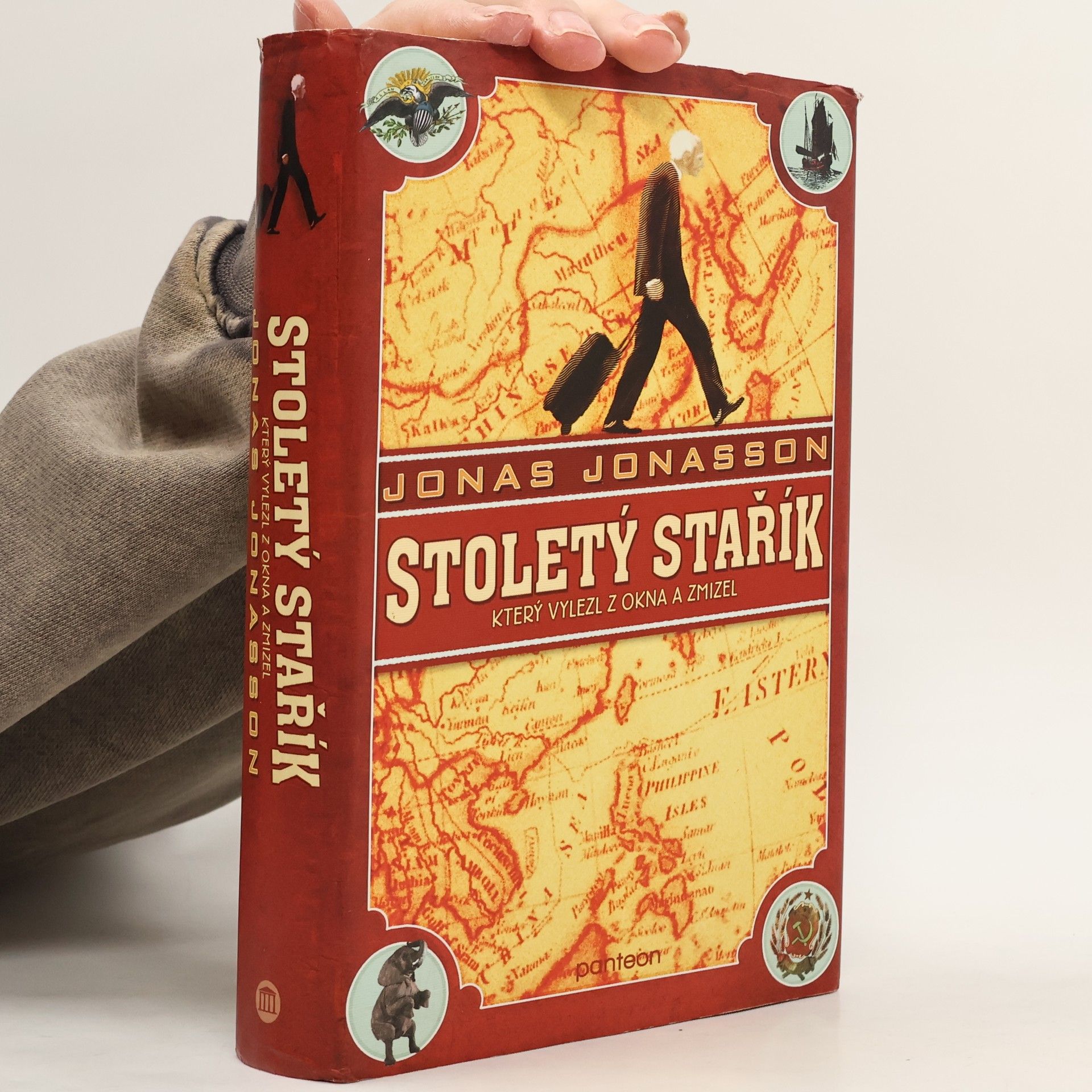 Stoletý stařík, který vylezl z okna a zmizel