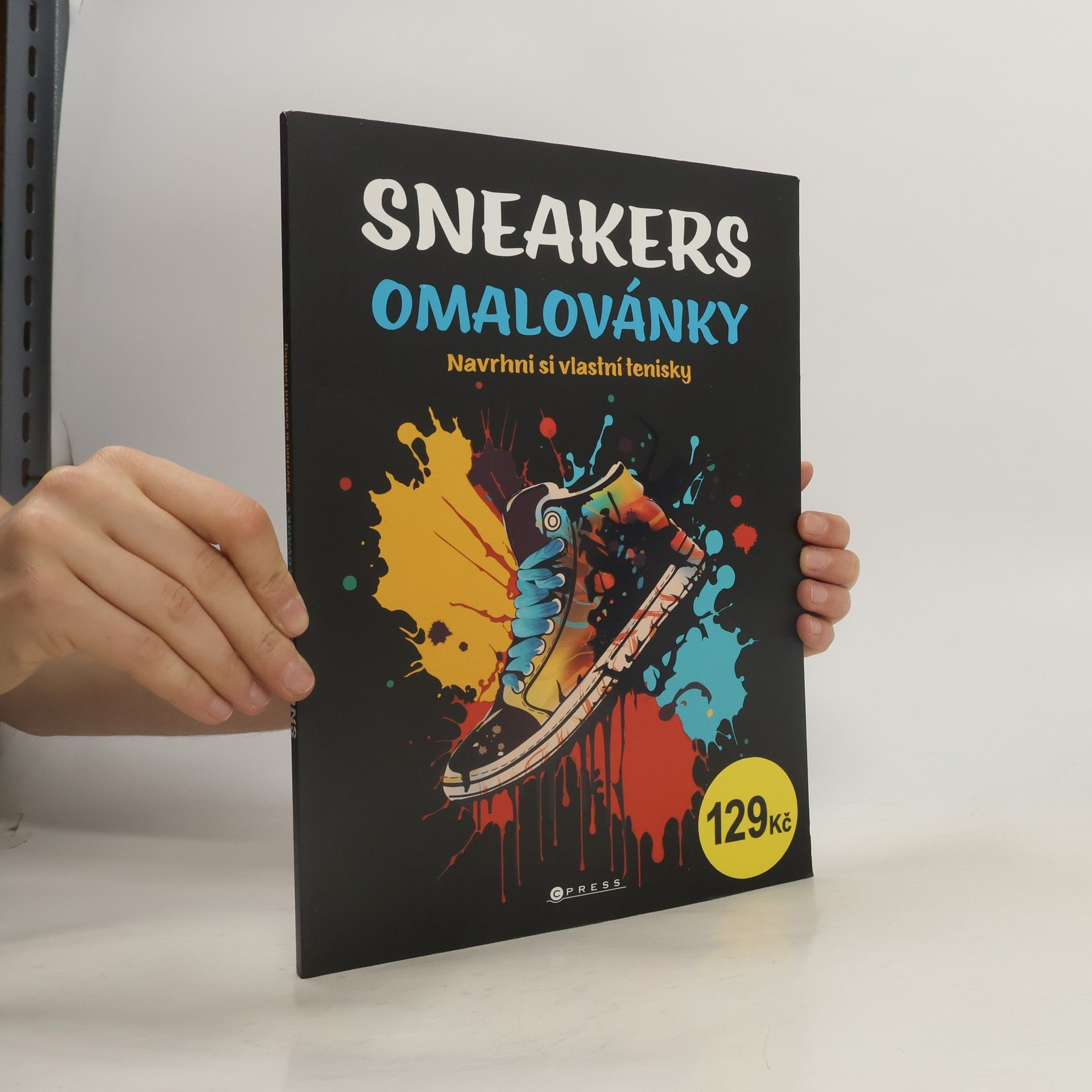 Autorenkollektiv Sneakers omalovánky