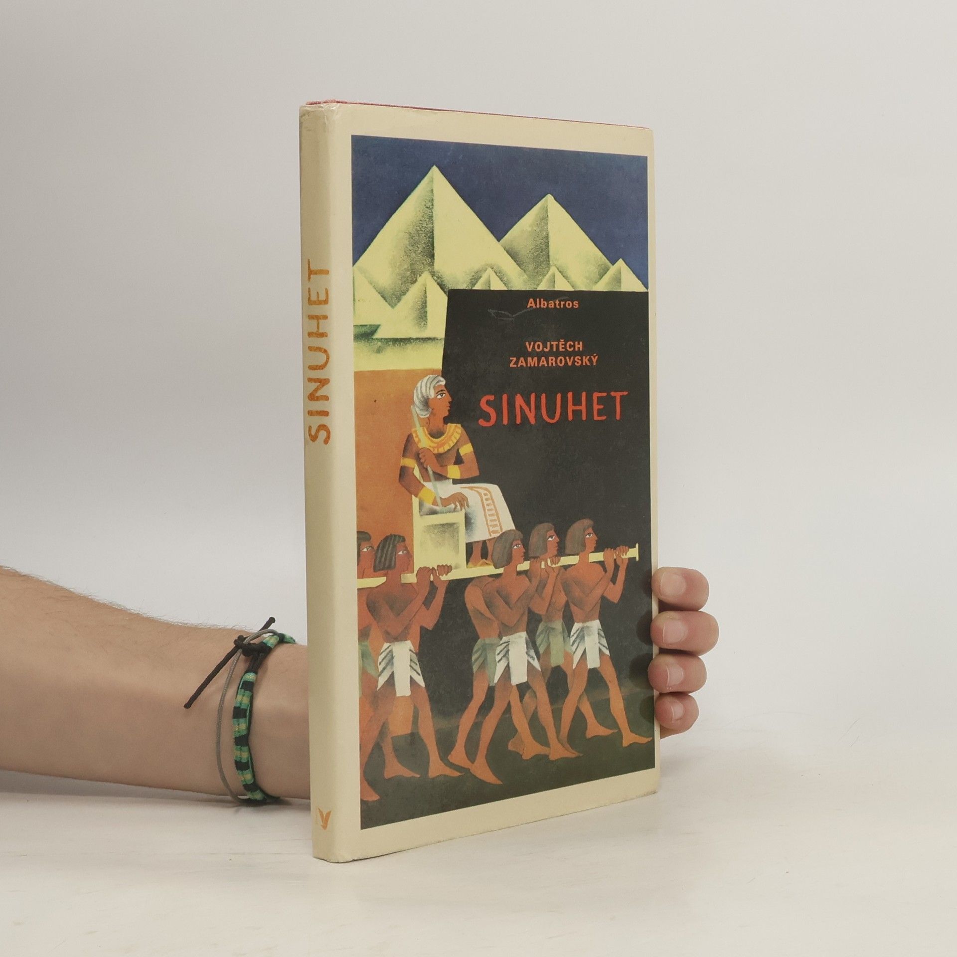 Vojtech Zamarovský Sinuhet