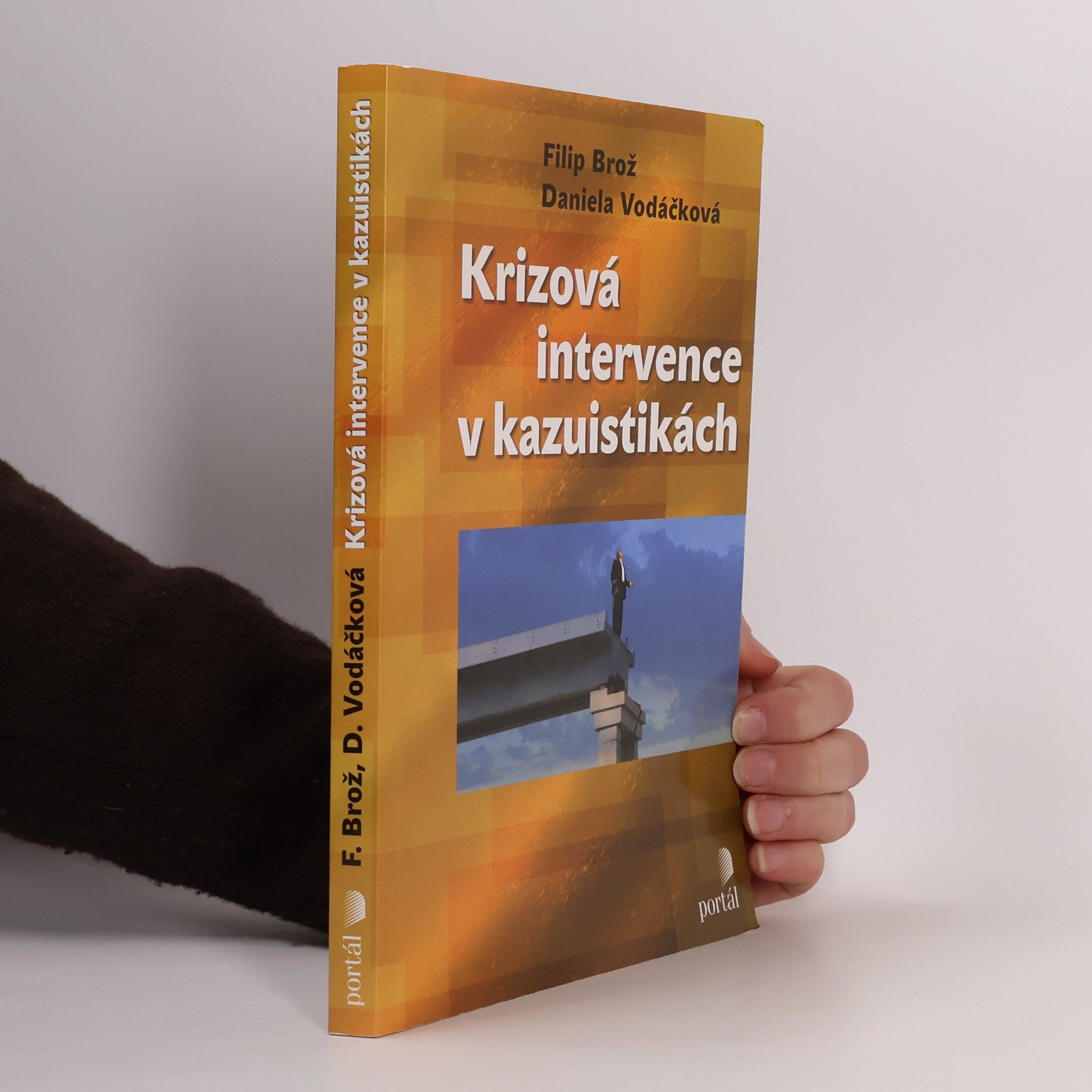 Daniela Vodáčková Krizová intervence v kazuistikách