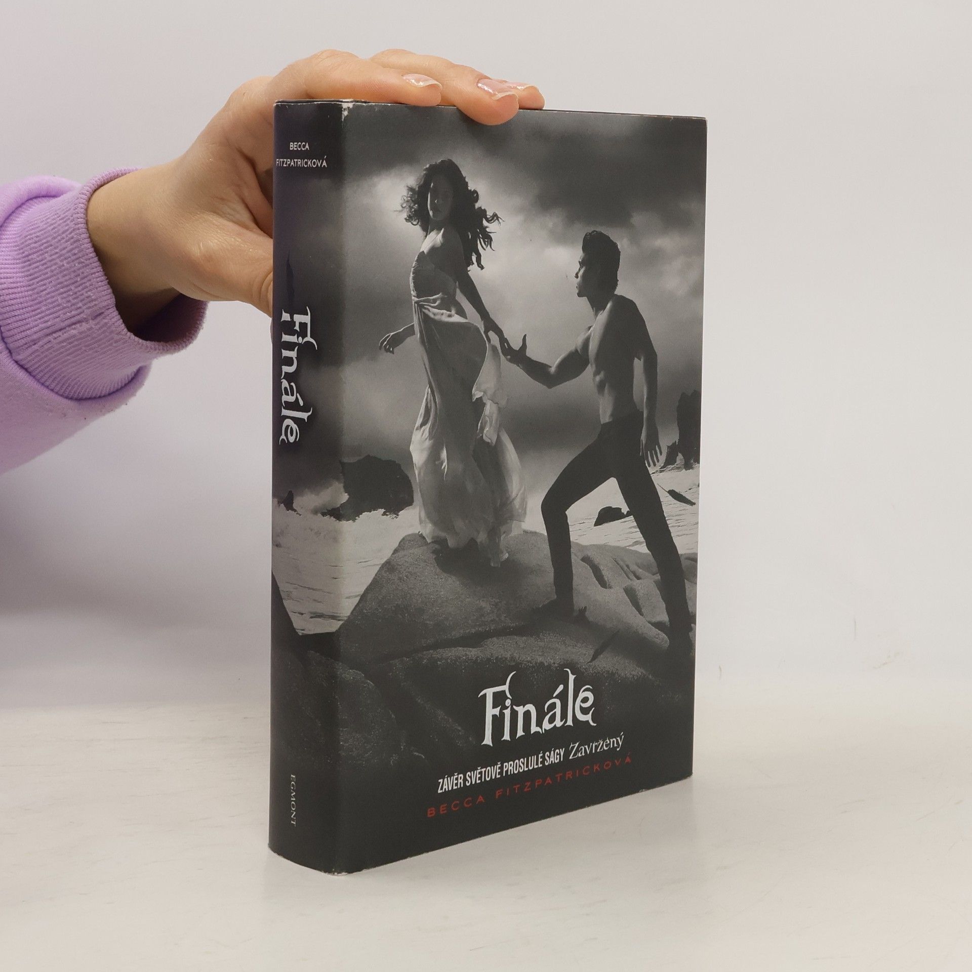 Becca Fitzpatrick Finále