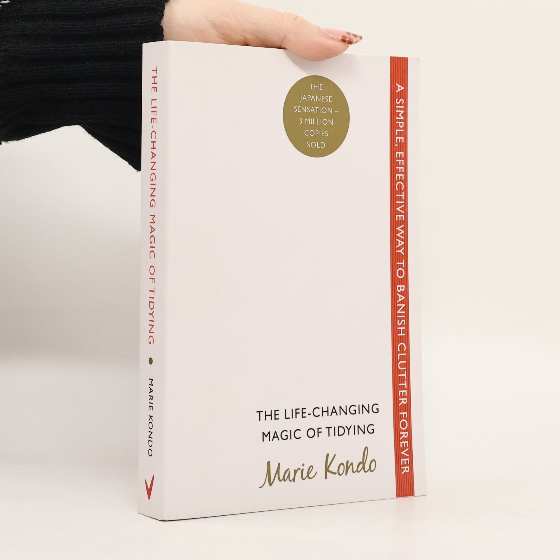 Marie Kondo The Life-changing Magic of Tidying