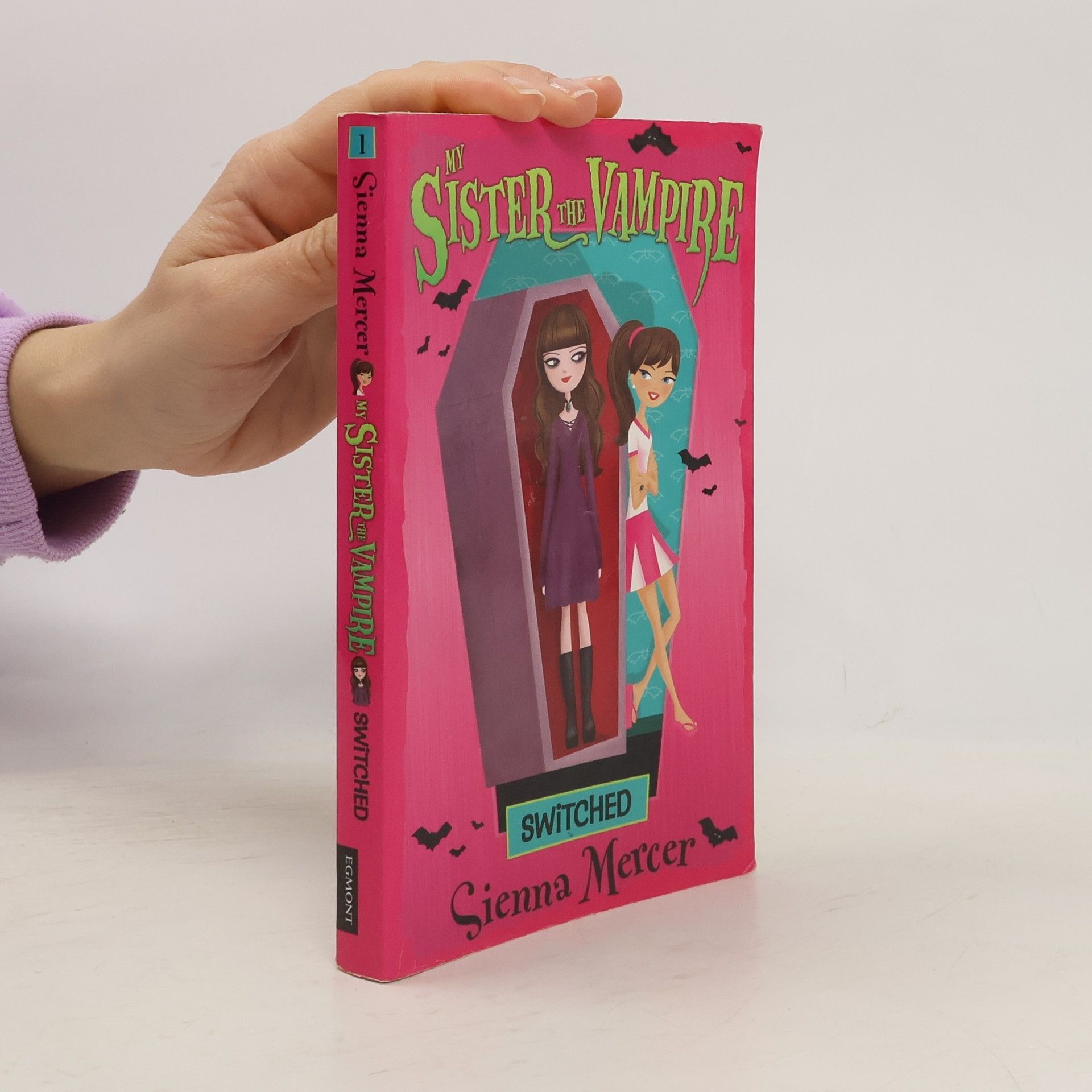 Sienna Mercer My sister the vampire