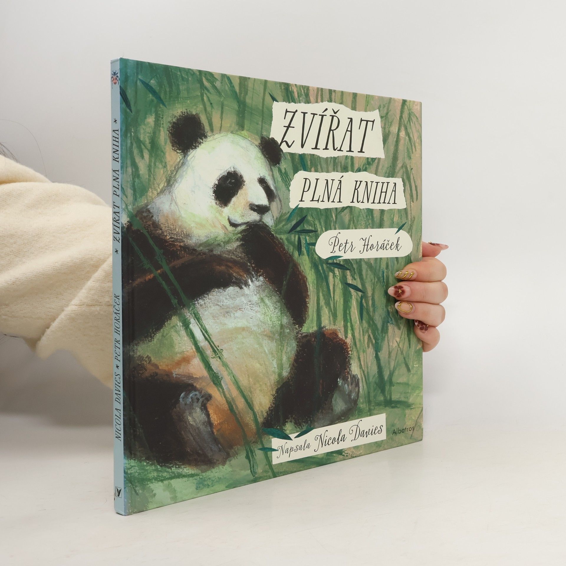 Nicola Davies Zvířat plná kniha