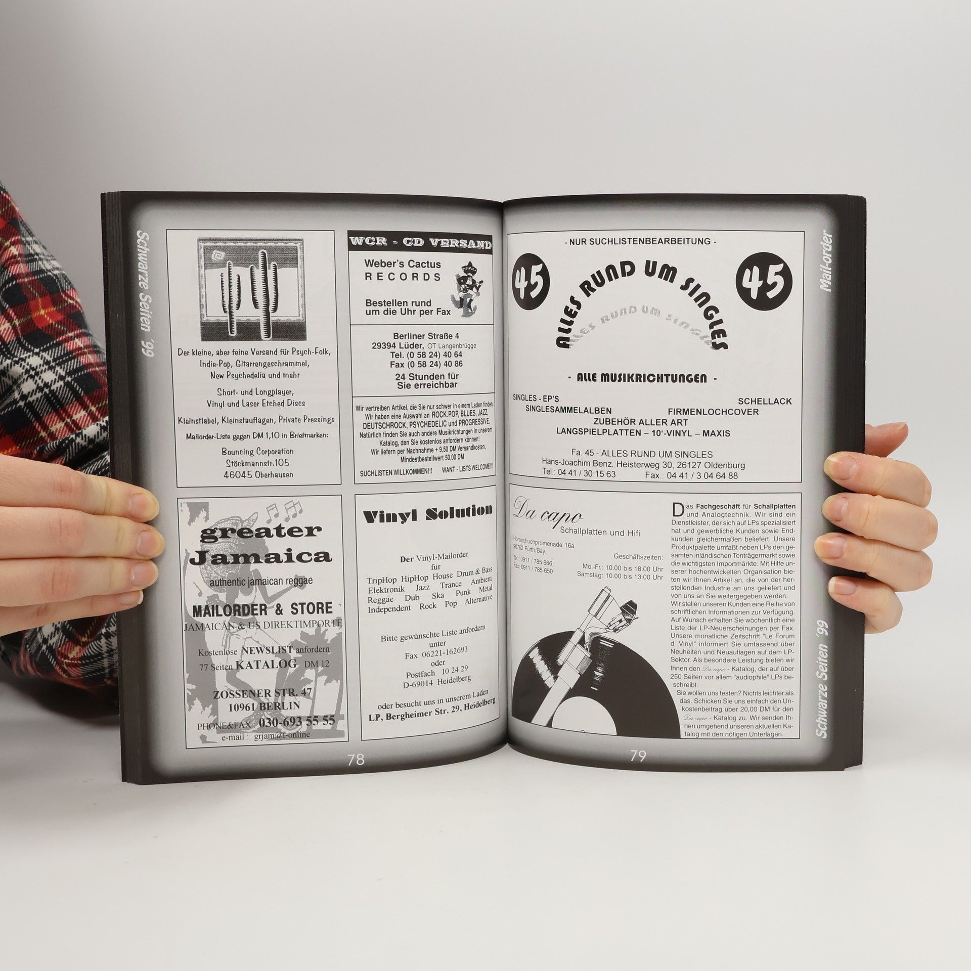 Schwarze Seiten '99. Service für Sammler von Schallplatten und CD's. Läden für Platten und CDs. Mail-order-Angebote. Plattenbörsen. Zubehör. Musikliteratur. Fanclubs und Fanzines - Vierte, aktualisierte und erweiterte Neuausgabe