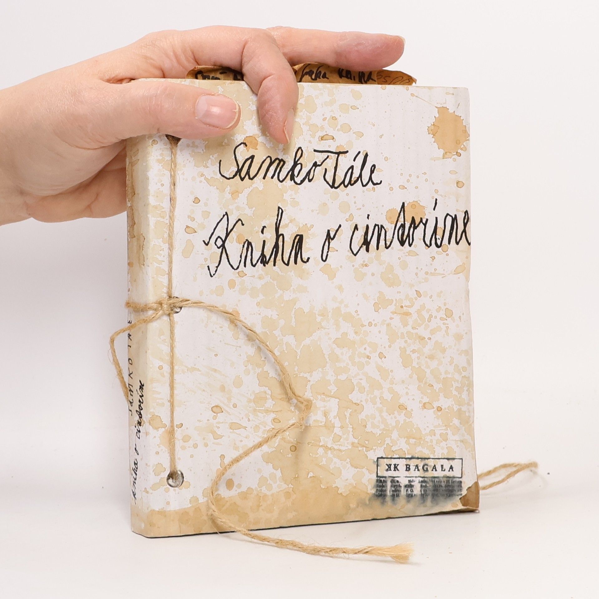 Daniela Kapitáňová Kniha o cintoríne