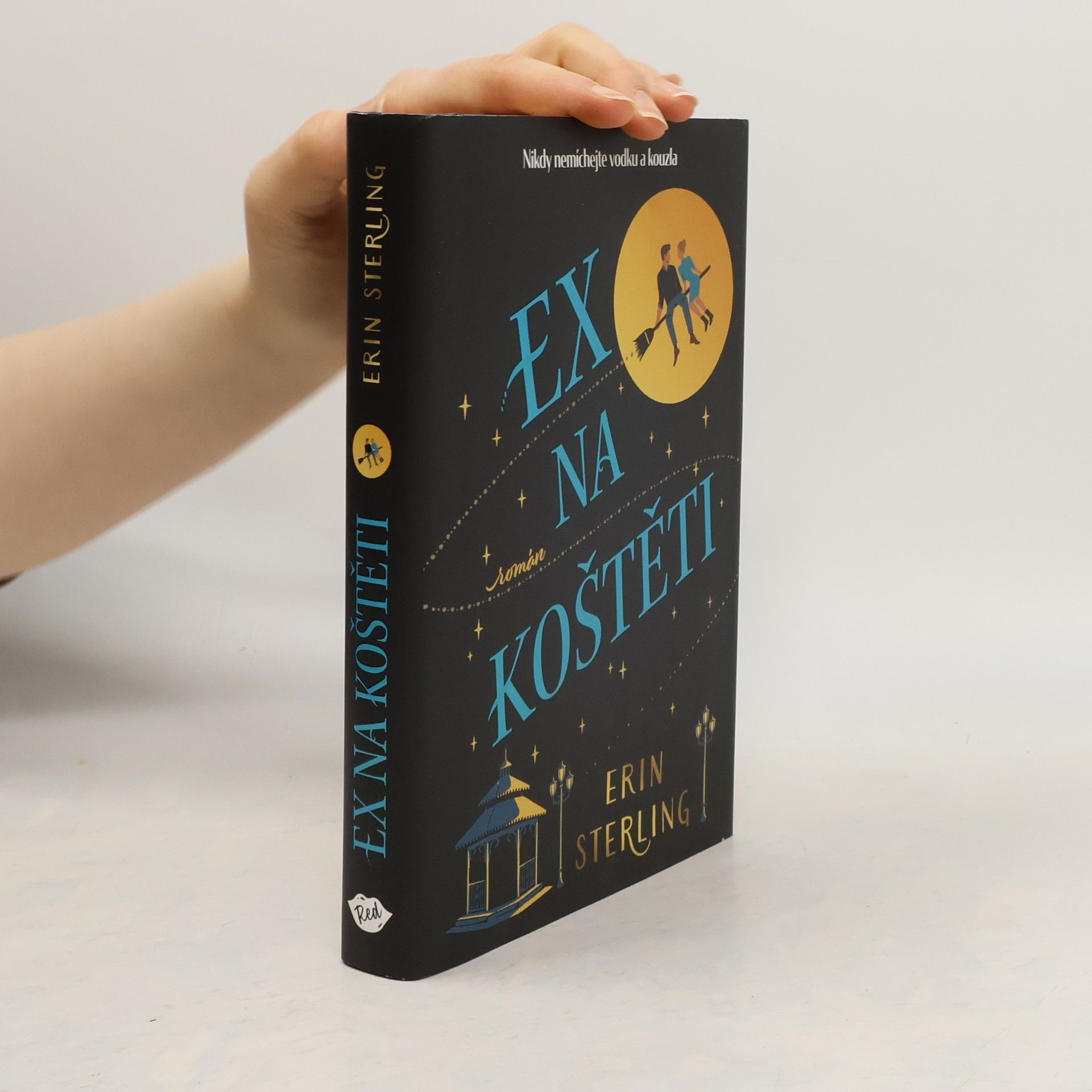 Rachel Hawkins Ex na koštěti