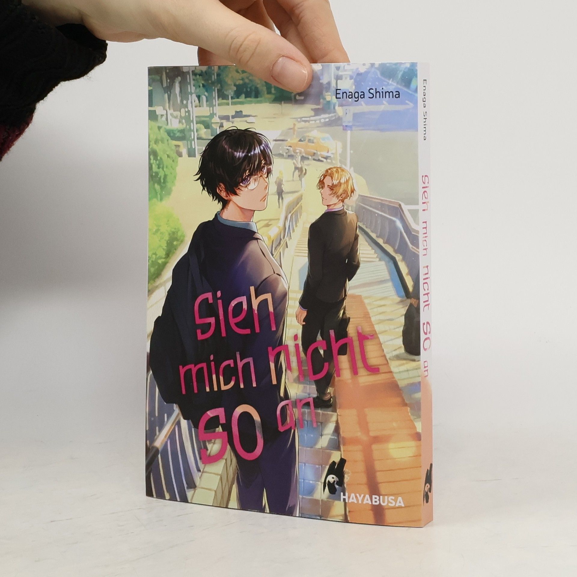 Enaga Shima Sieh mich nicht so an